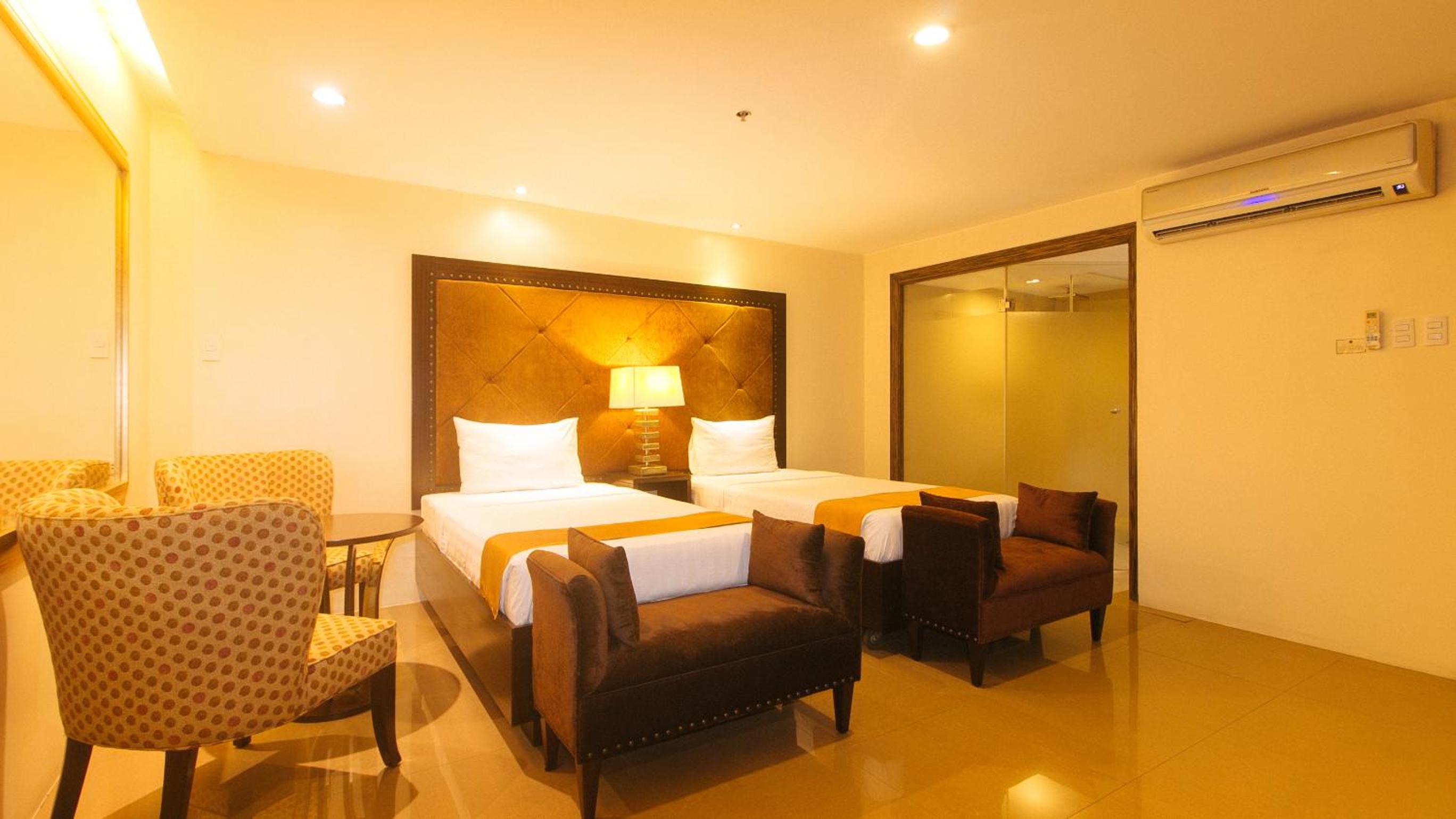 Twin Room - Photo 8