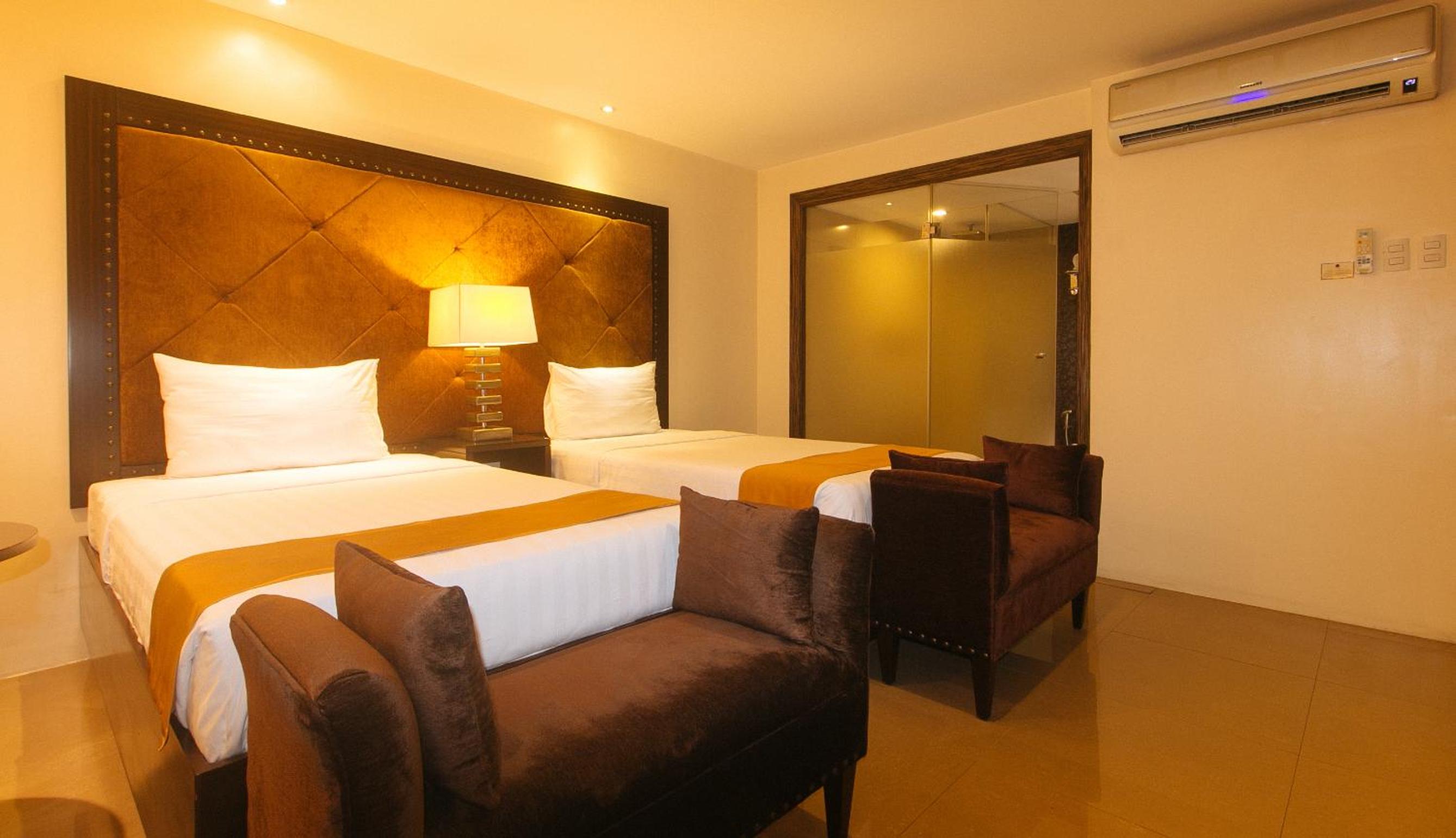 Twin Room - Photo 16