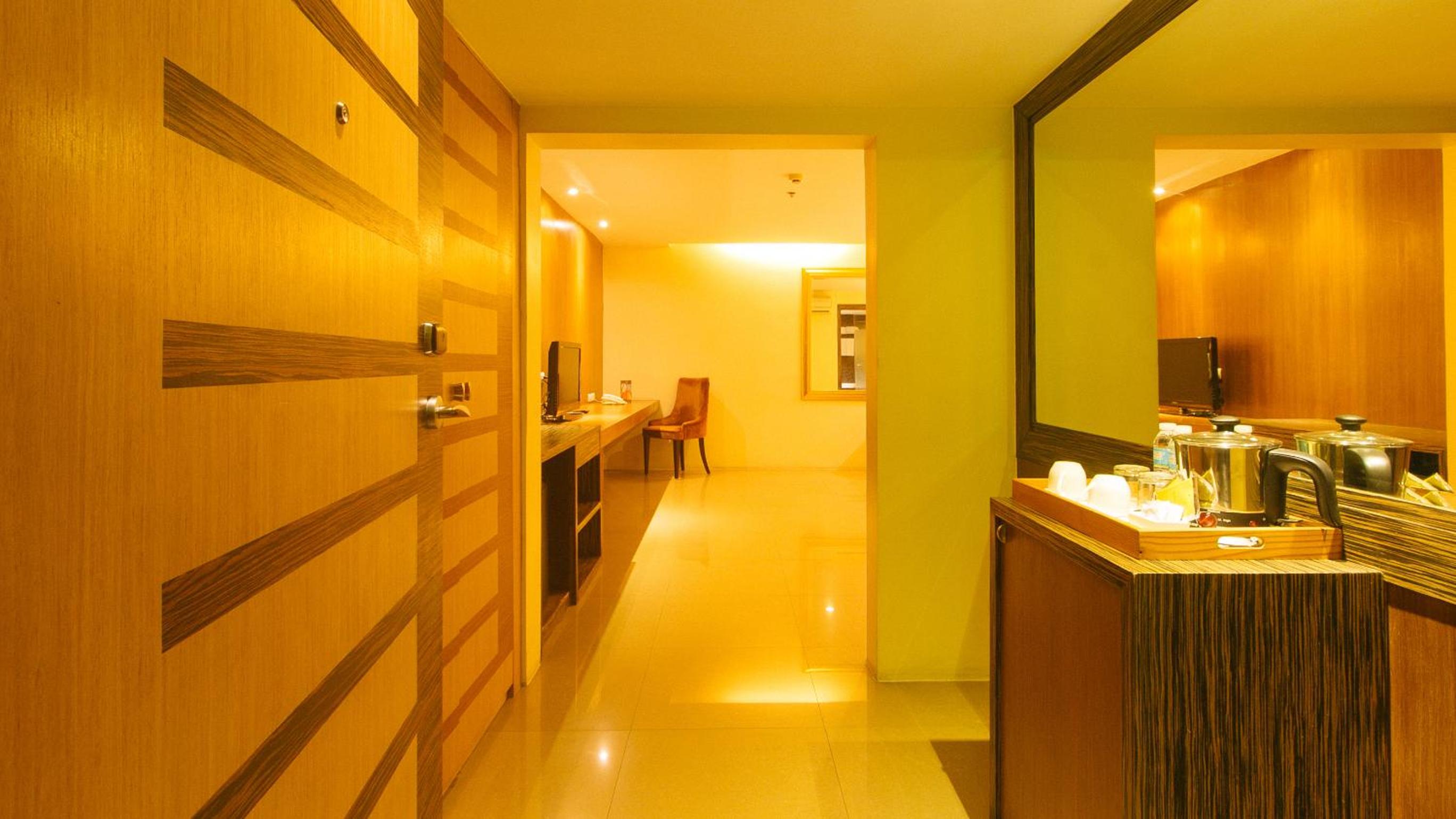 Twin Room - Photo 12