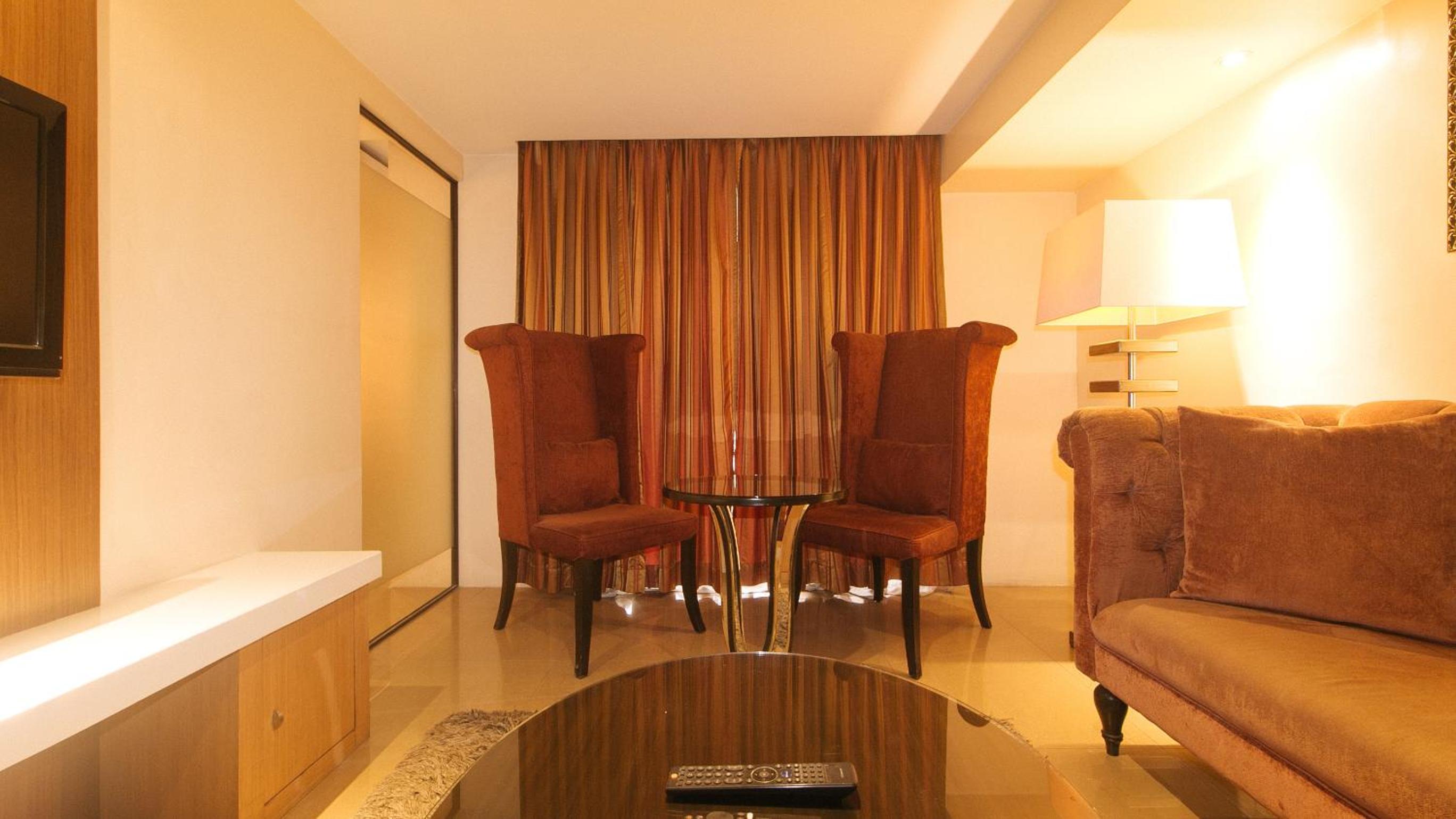 Venezia Room - Photo 20