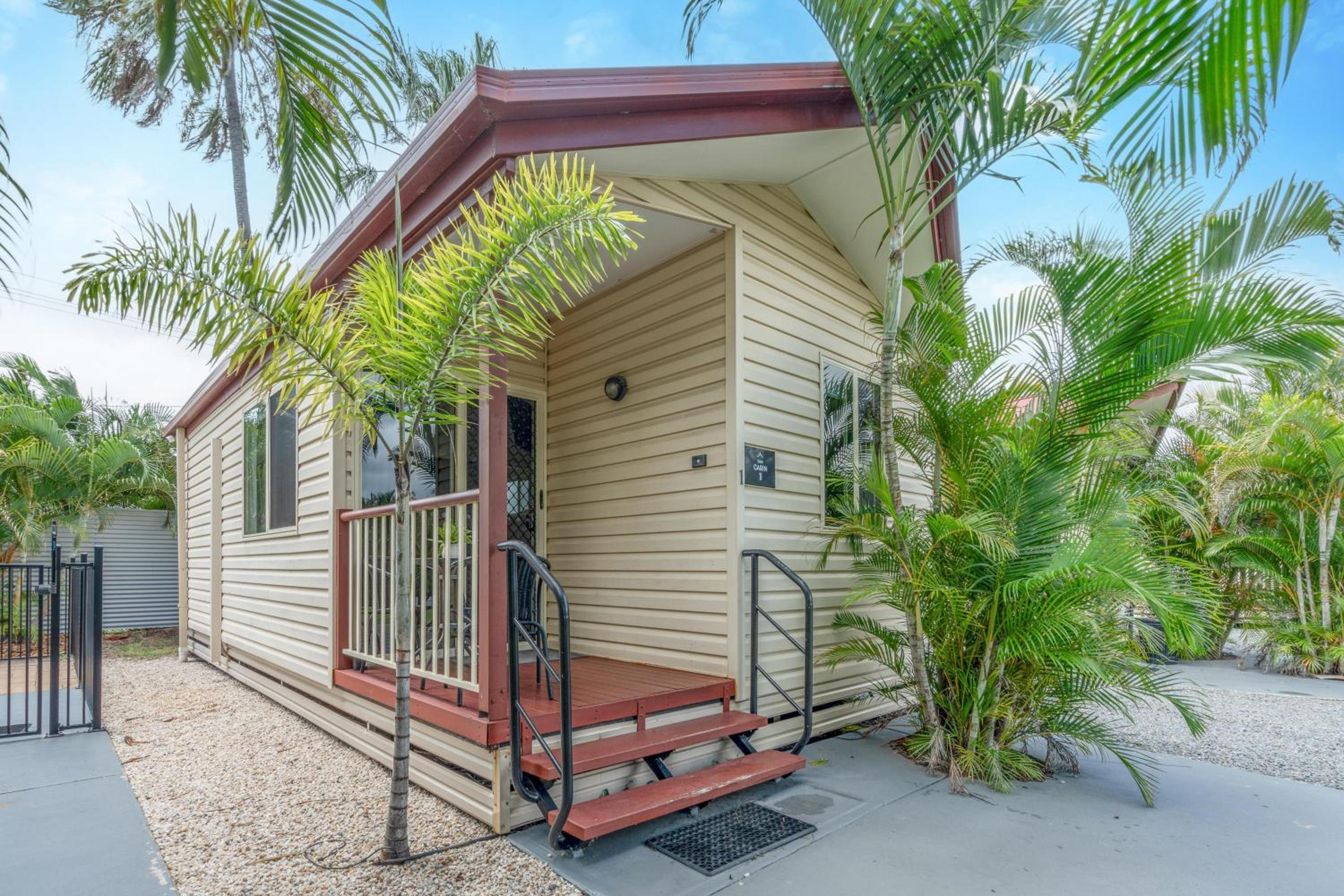 Two-Bedroom Villa (Not Pet-Friendly) photo 2