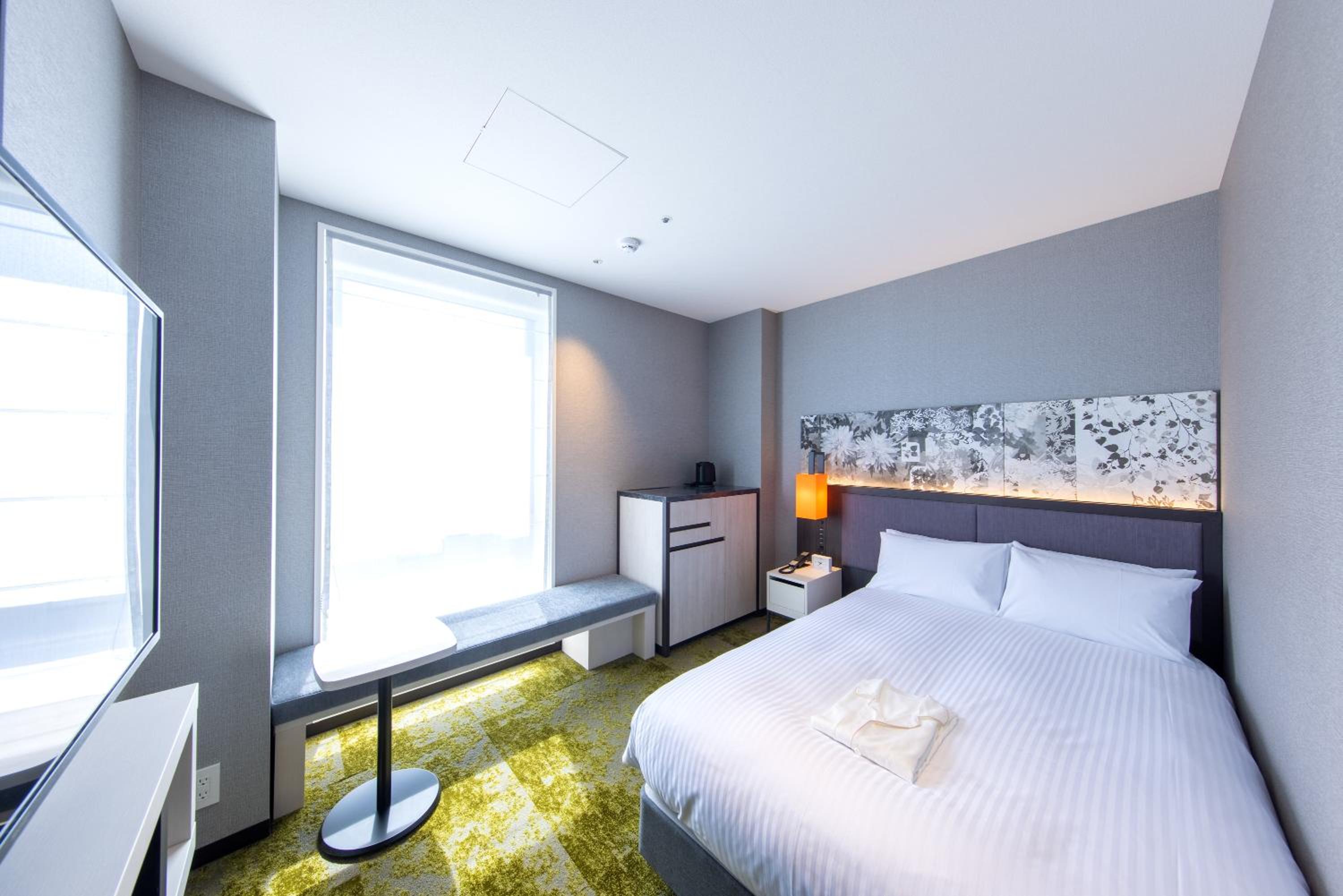 Single Room (2 Adults)