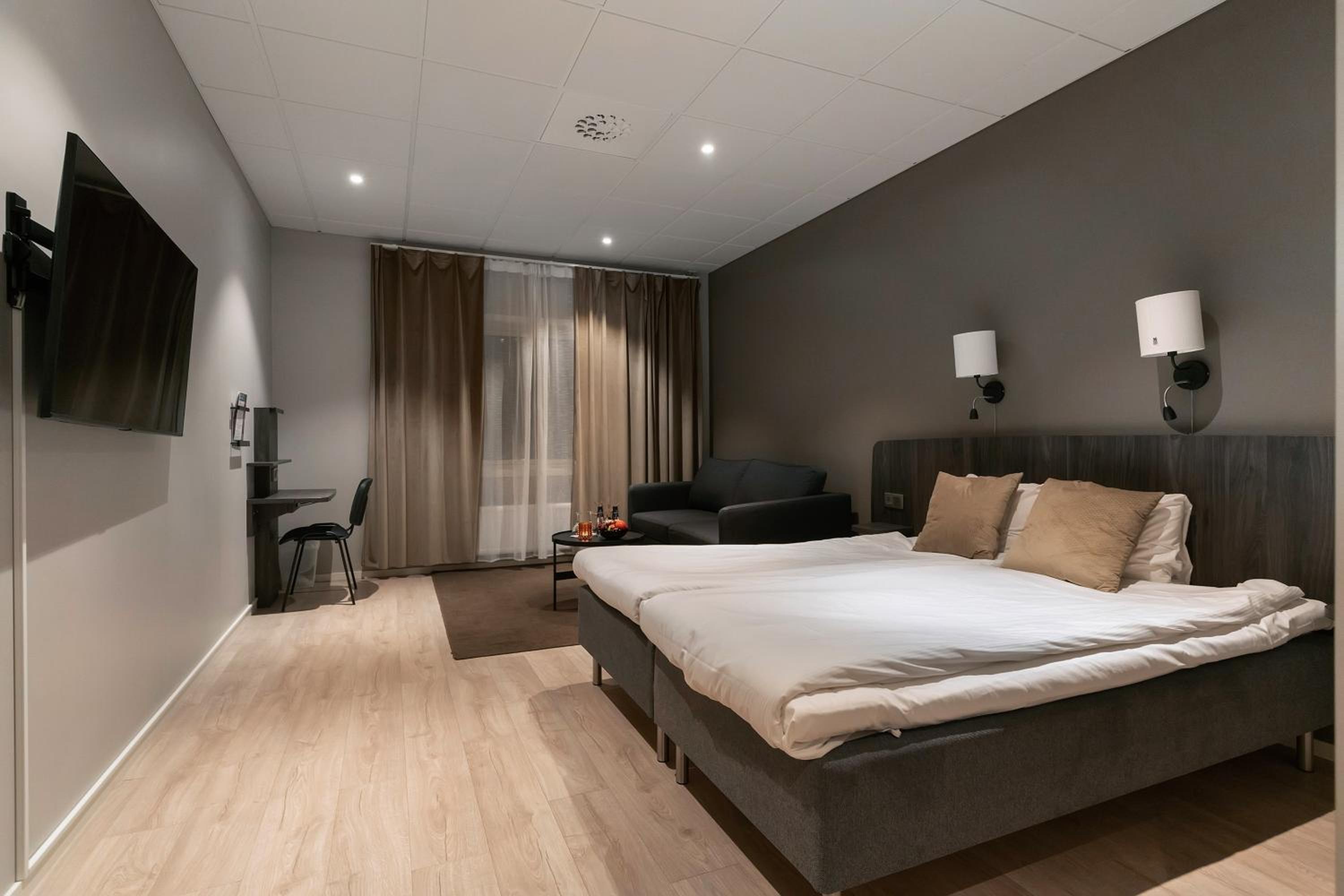 Deluxe Double Room - Photo 1