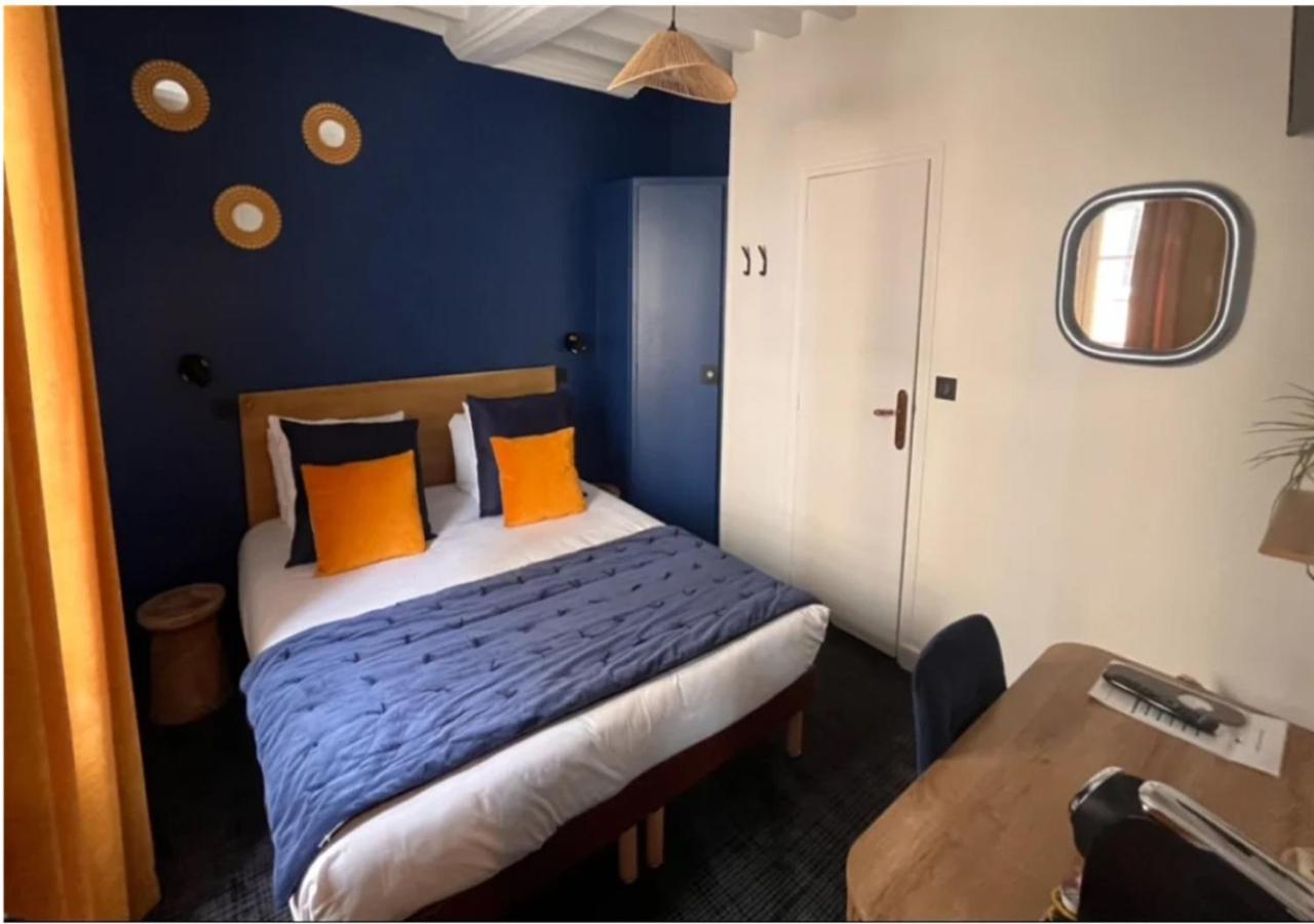Double Room - Photo 7