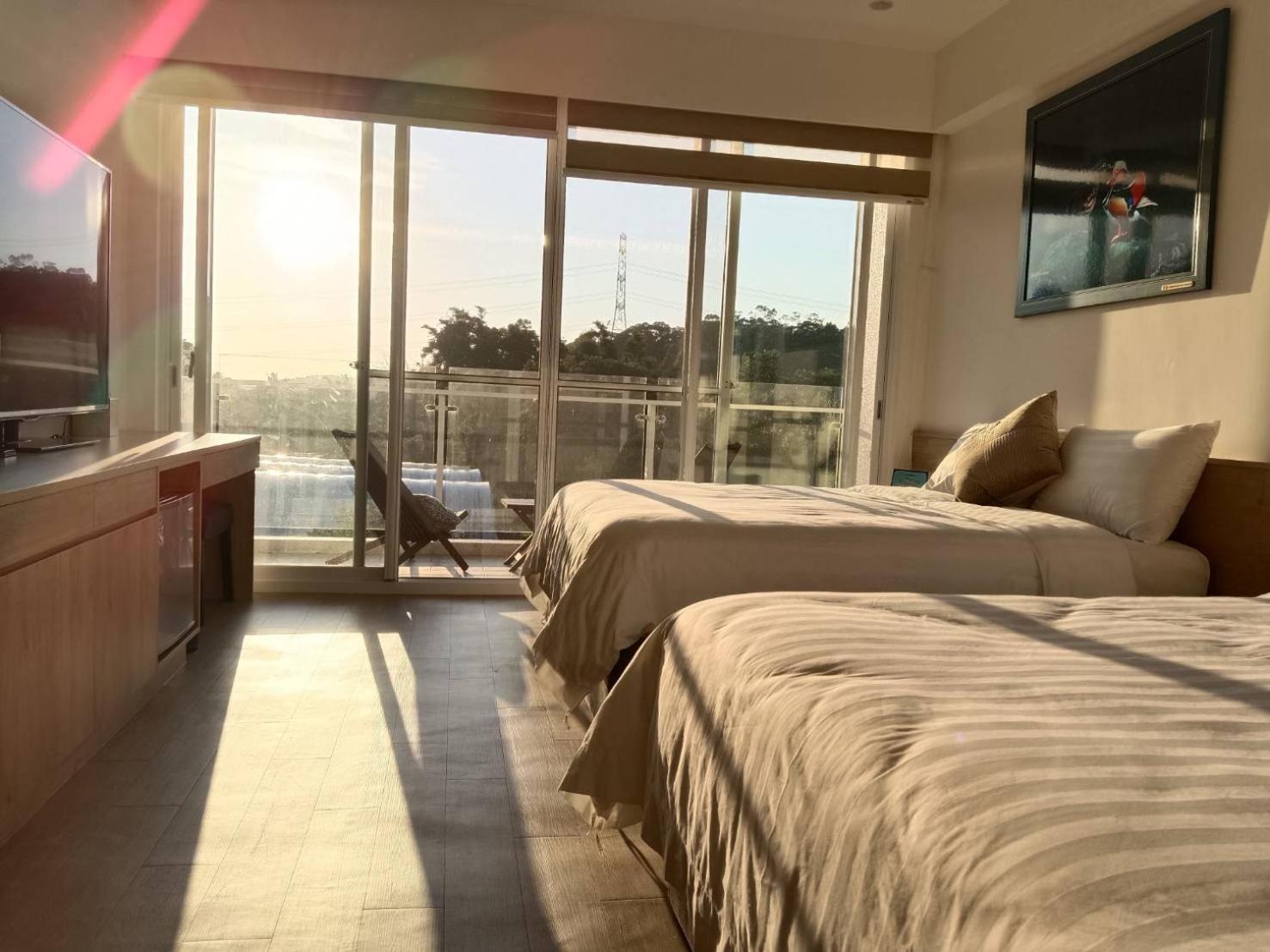 Quadruple Room with Mountain View photo 3