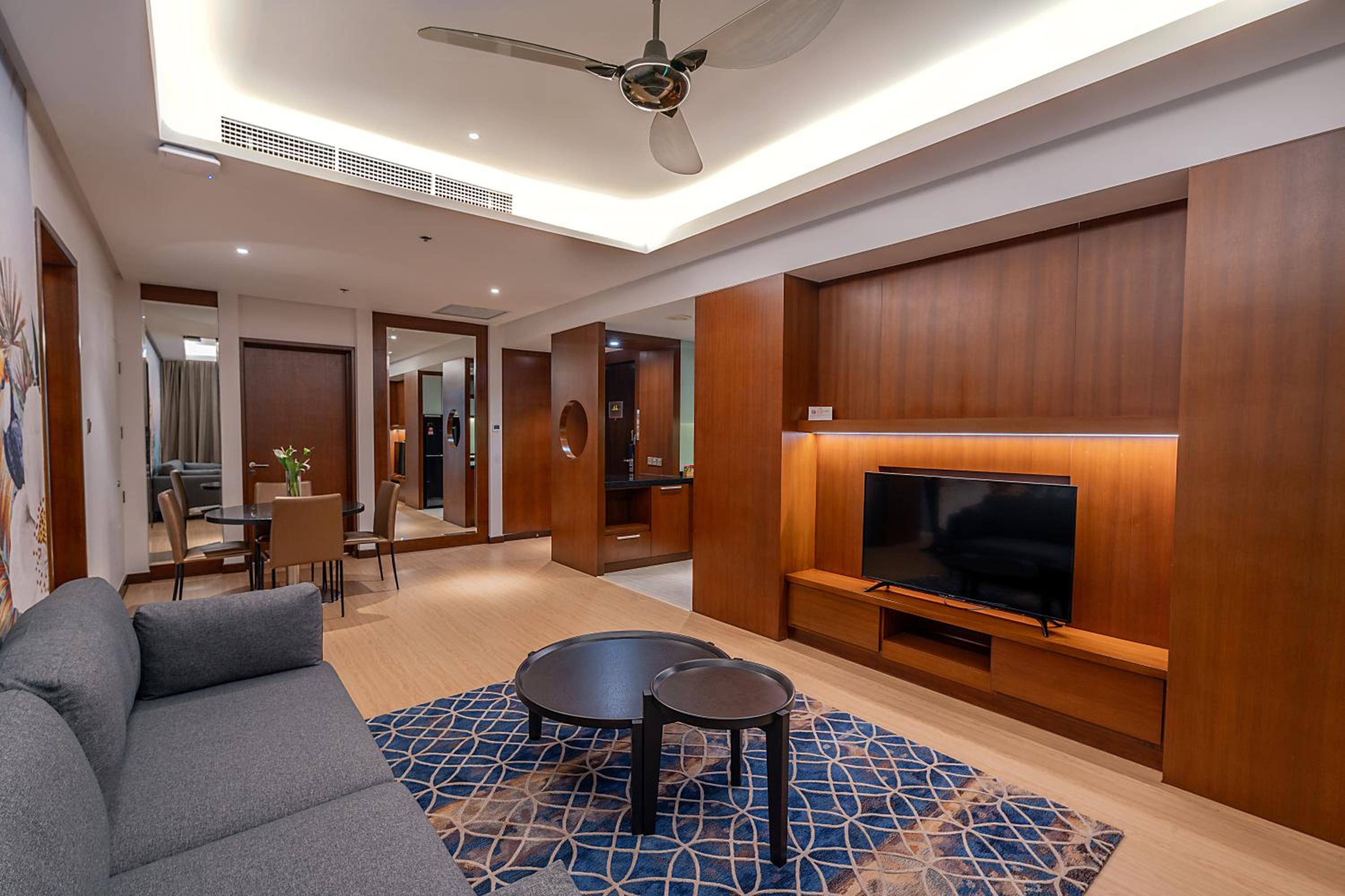 Deluxe Two-Bedroom Apartment to Two-Bedroom Suite with Exclusive Residences Lounge Access