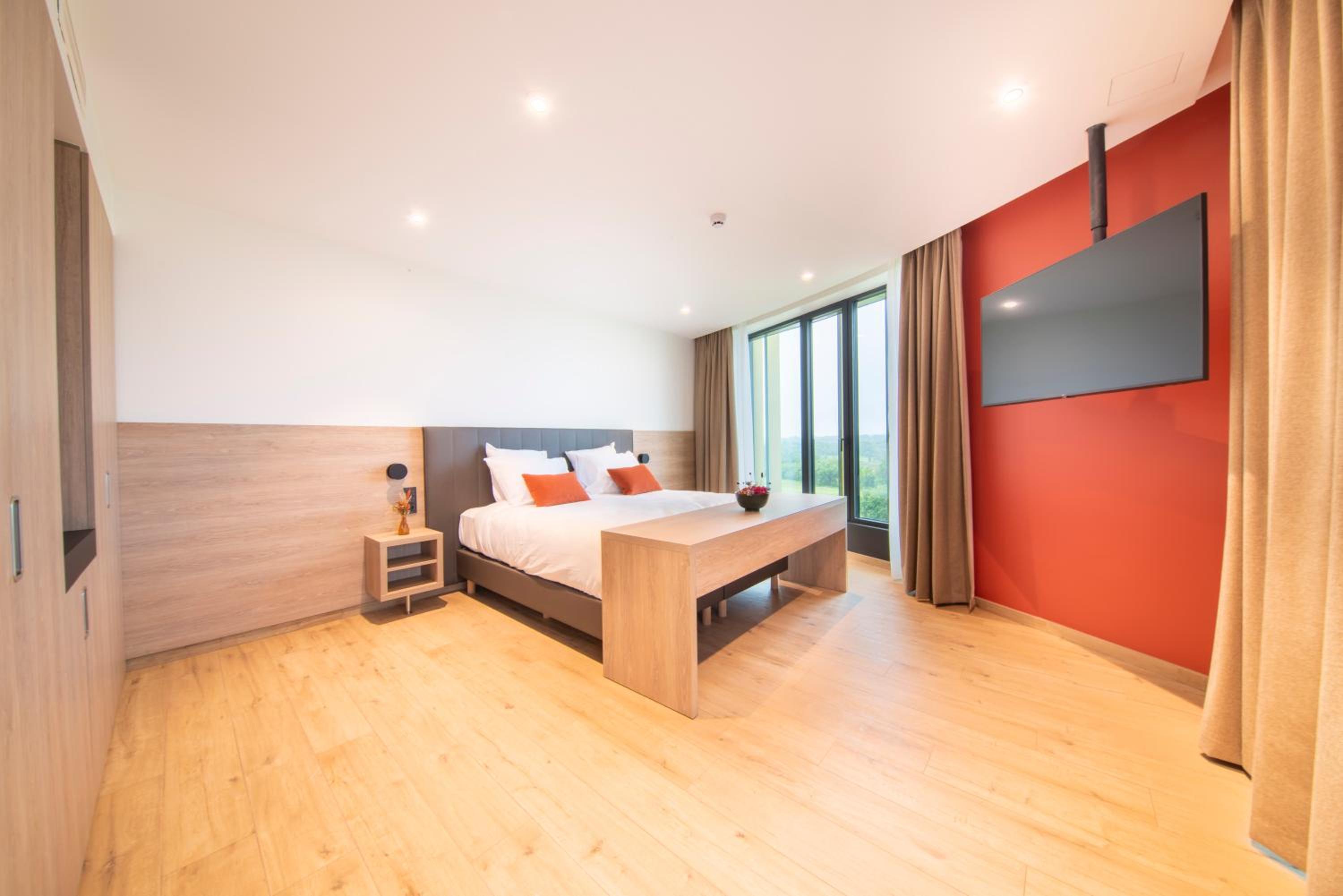 Suite with Terrace photo 2