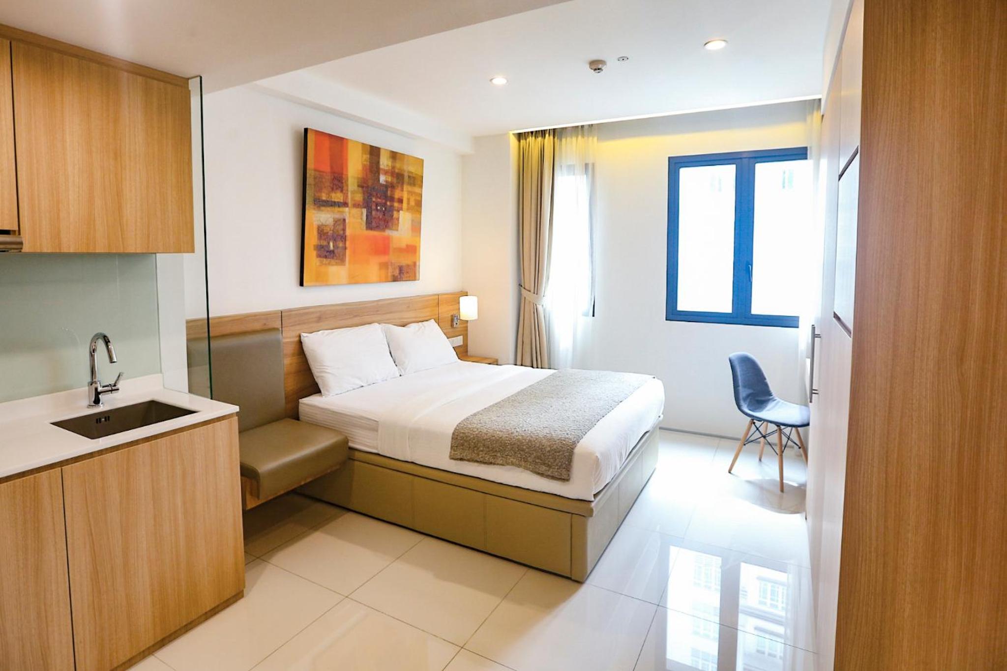 Studio Apartment photo 1
