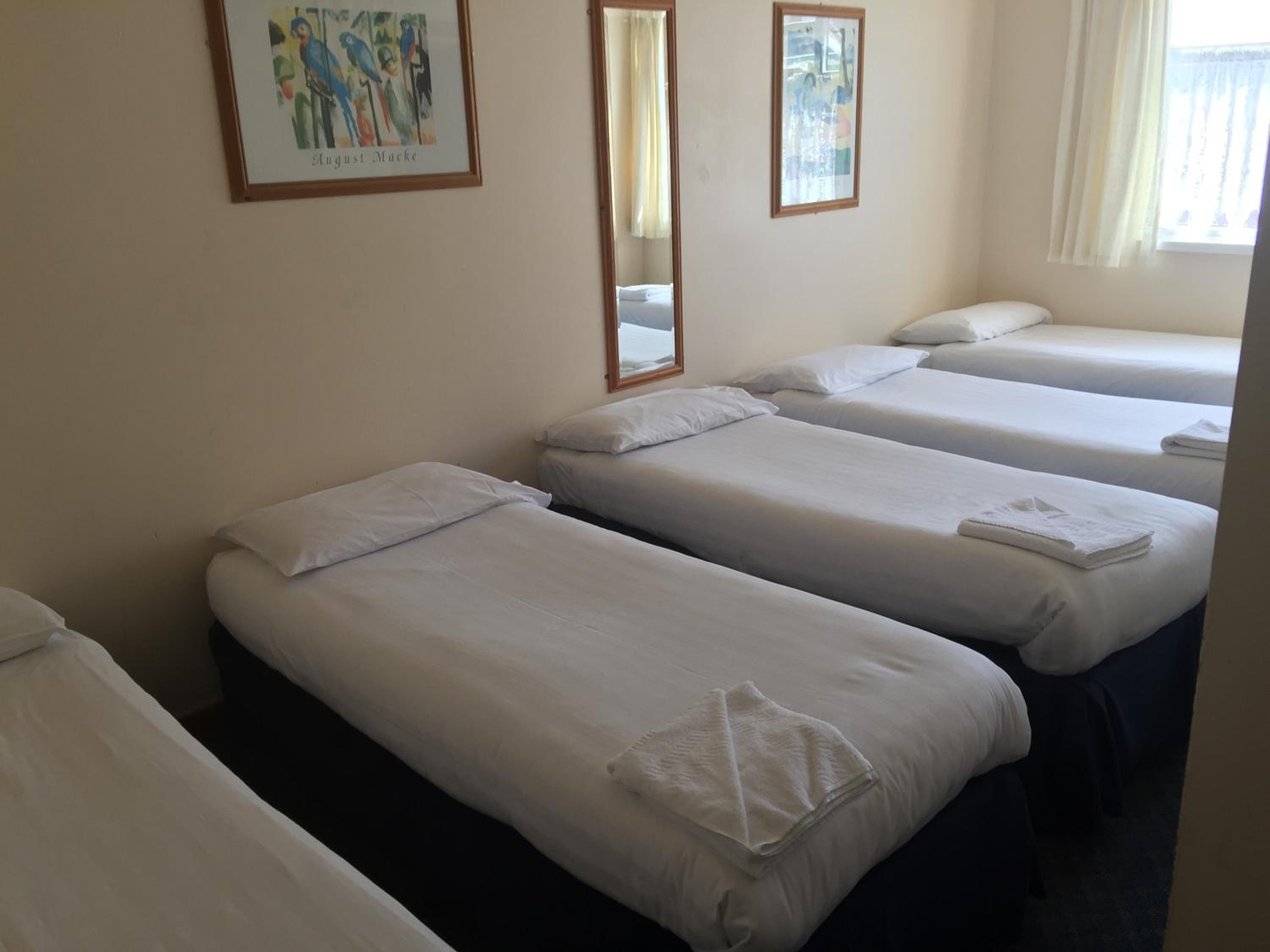 Economy Quadruple Room