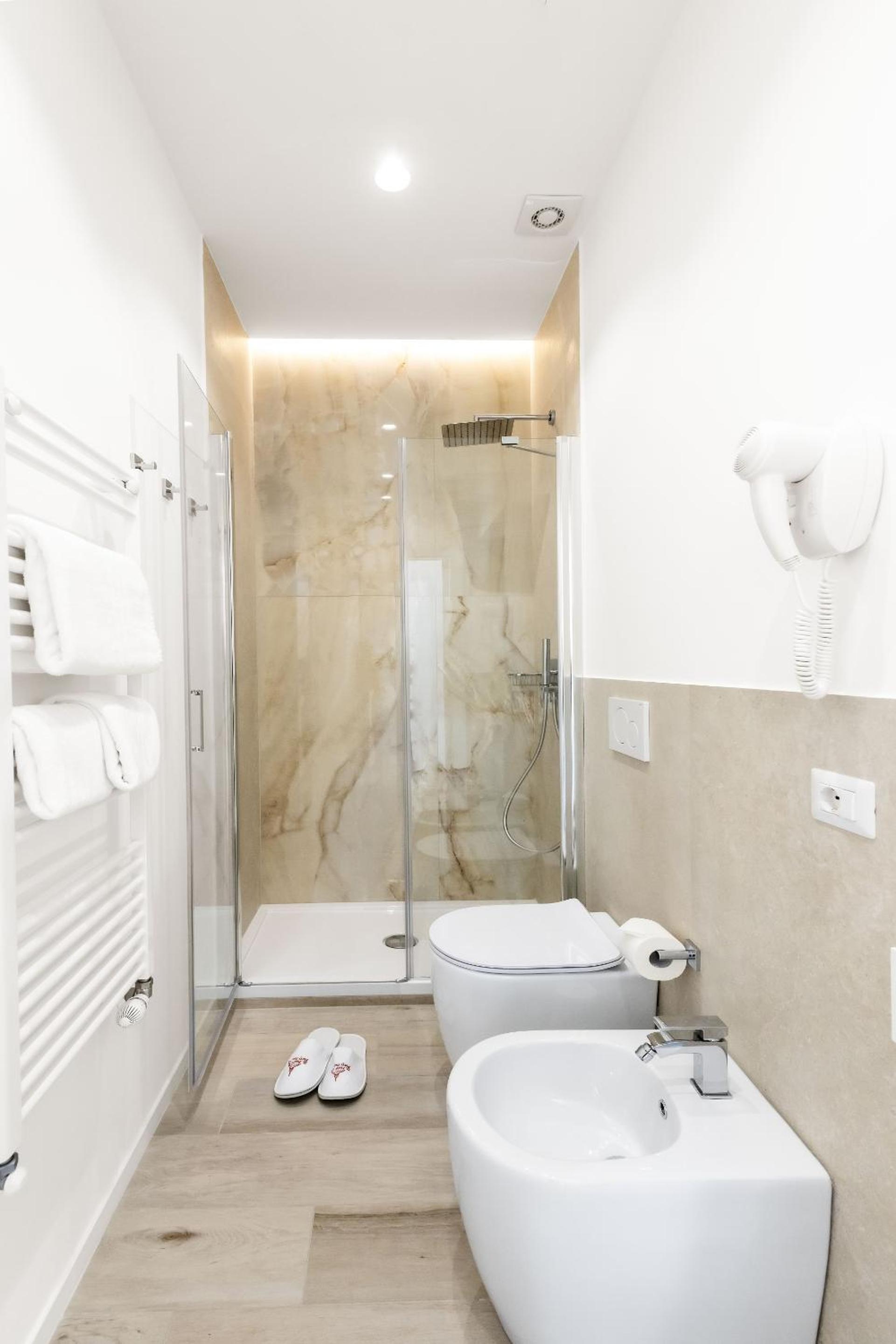 Triple Room with Balcony photo 3