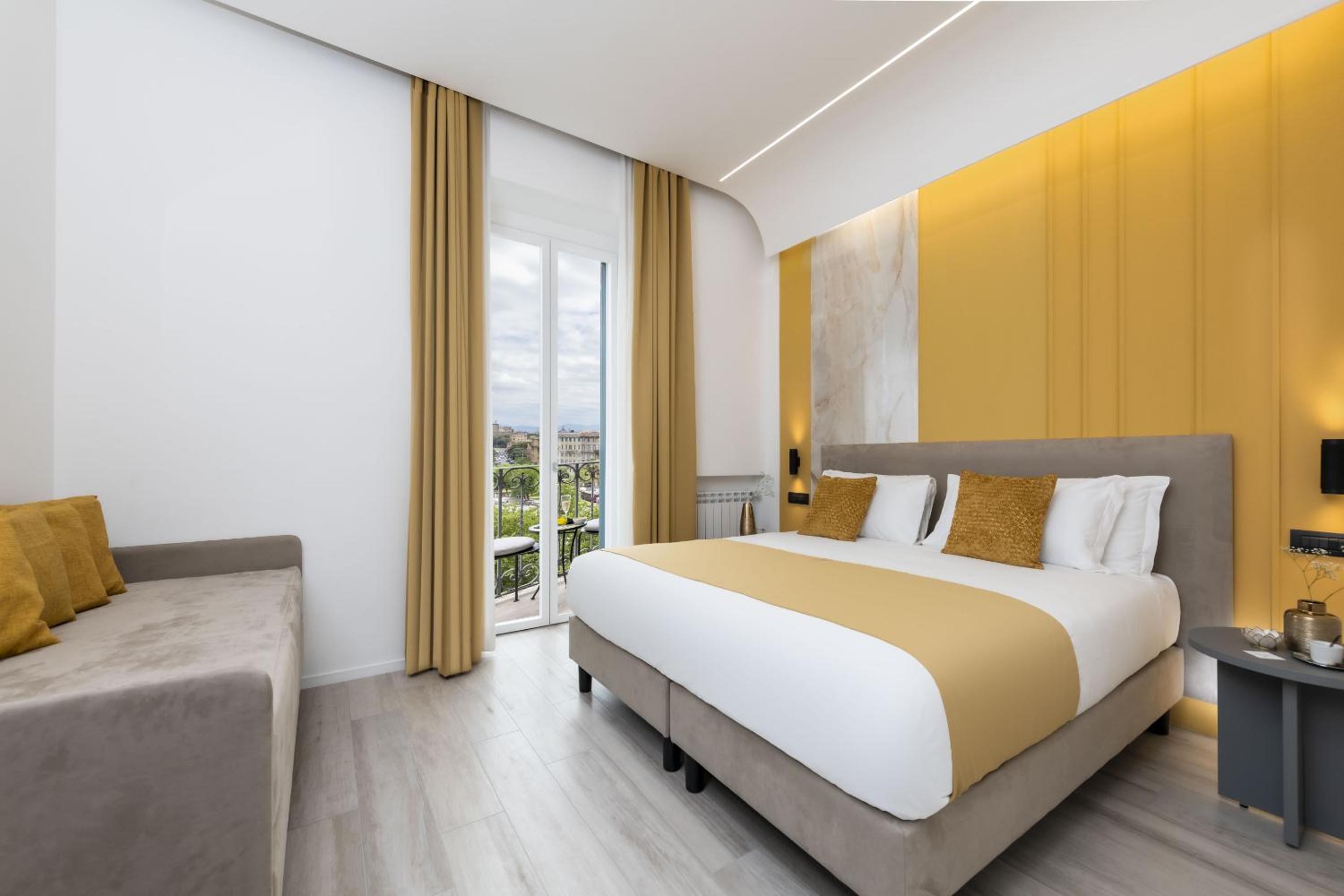 Triple Room with Balcony photo 1