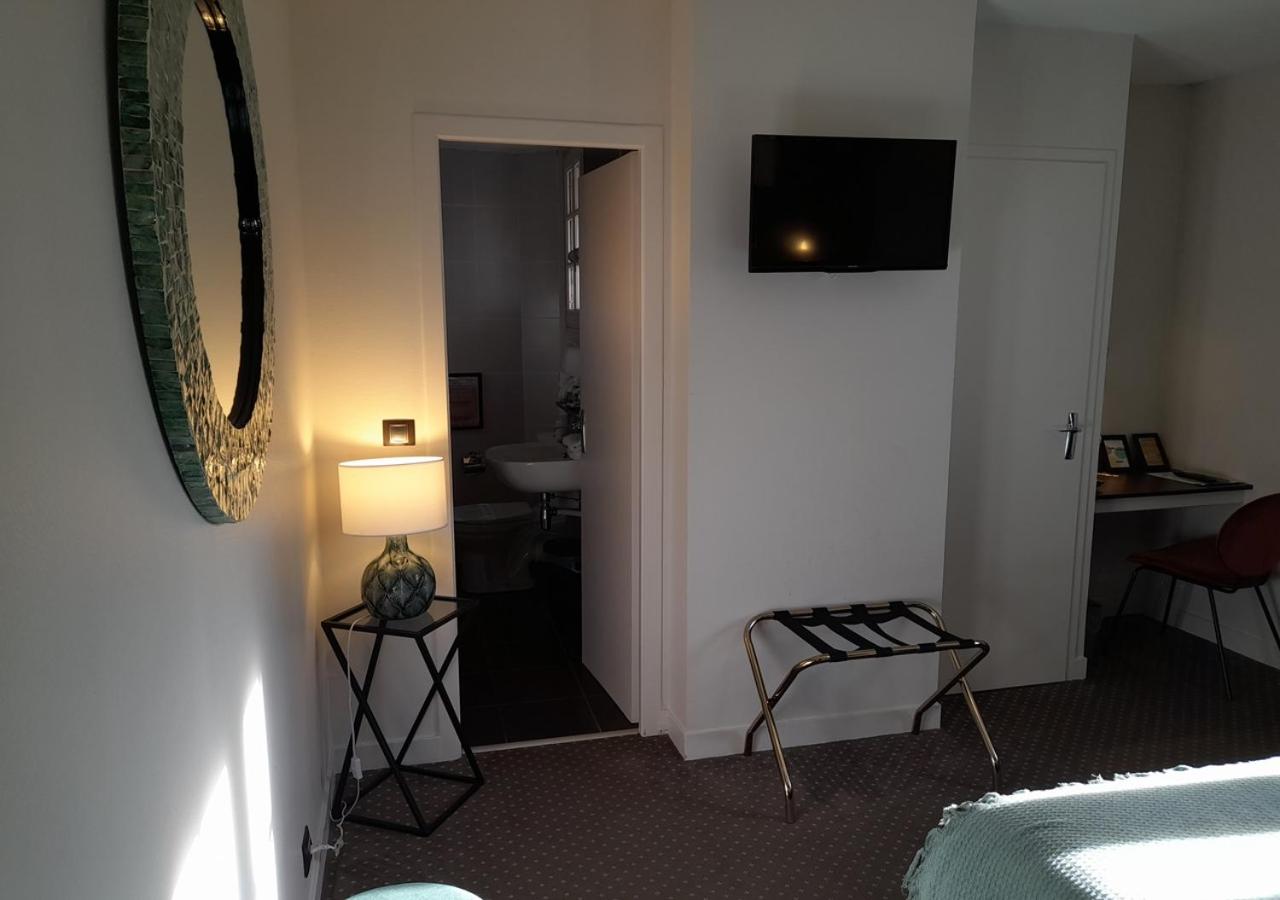 Standard Twin Room photo 3