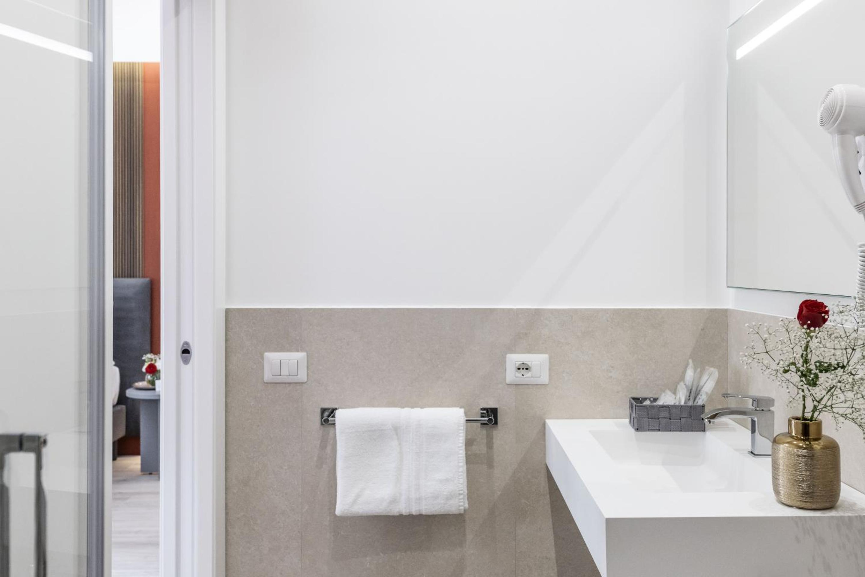 Quadruple Room with Shower photo 3