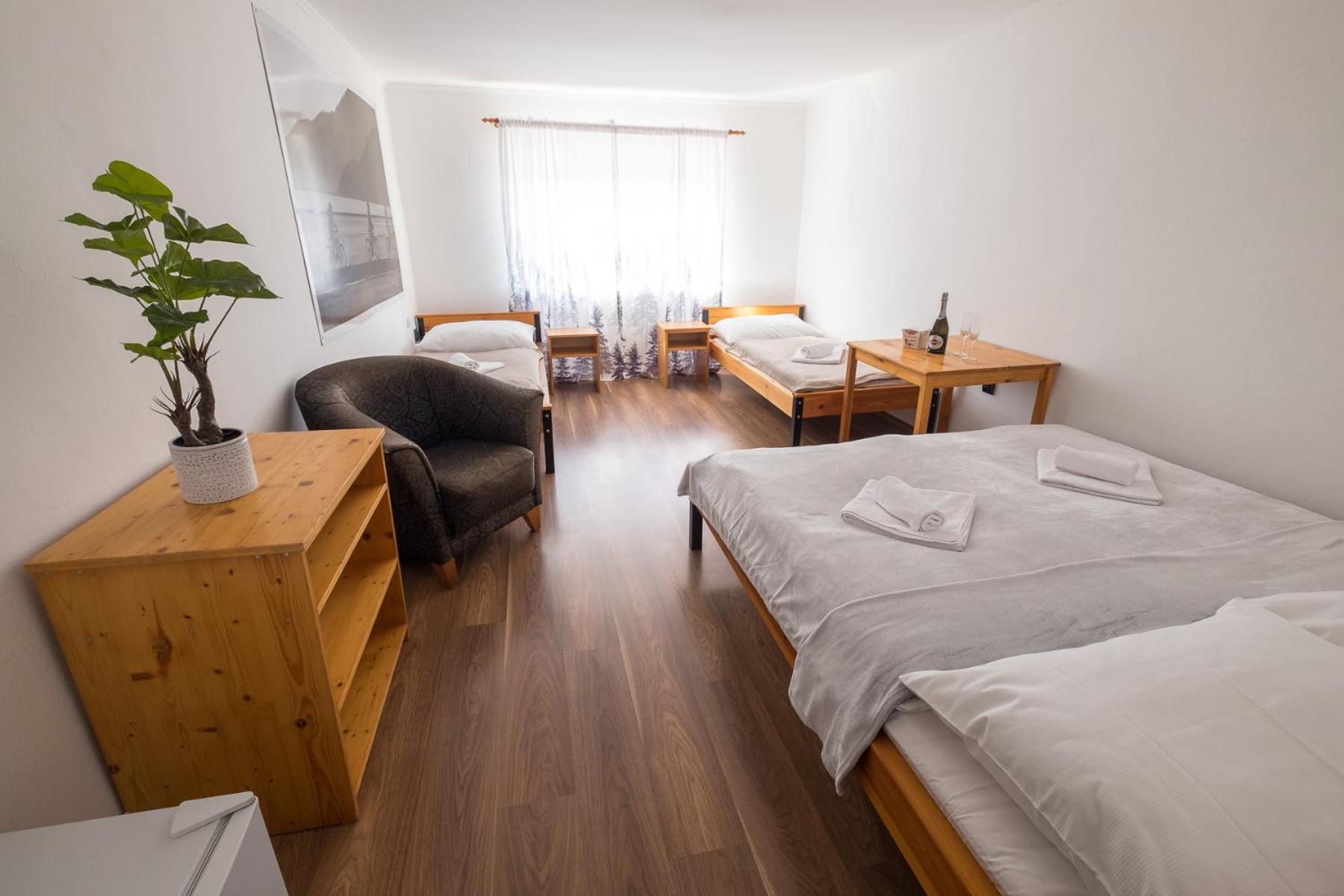 Quadruple Room with Bathroom photo 2