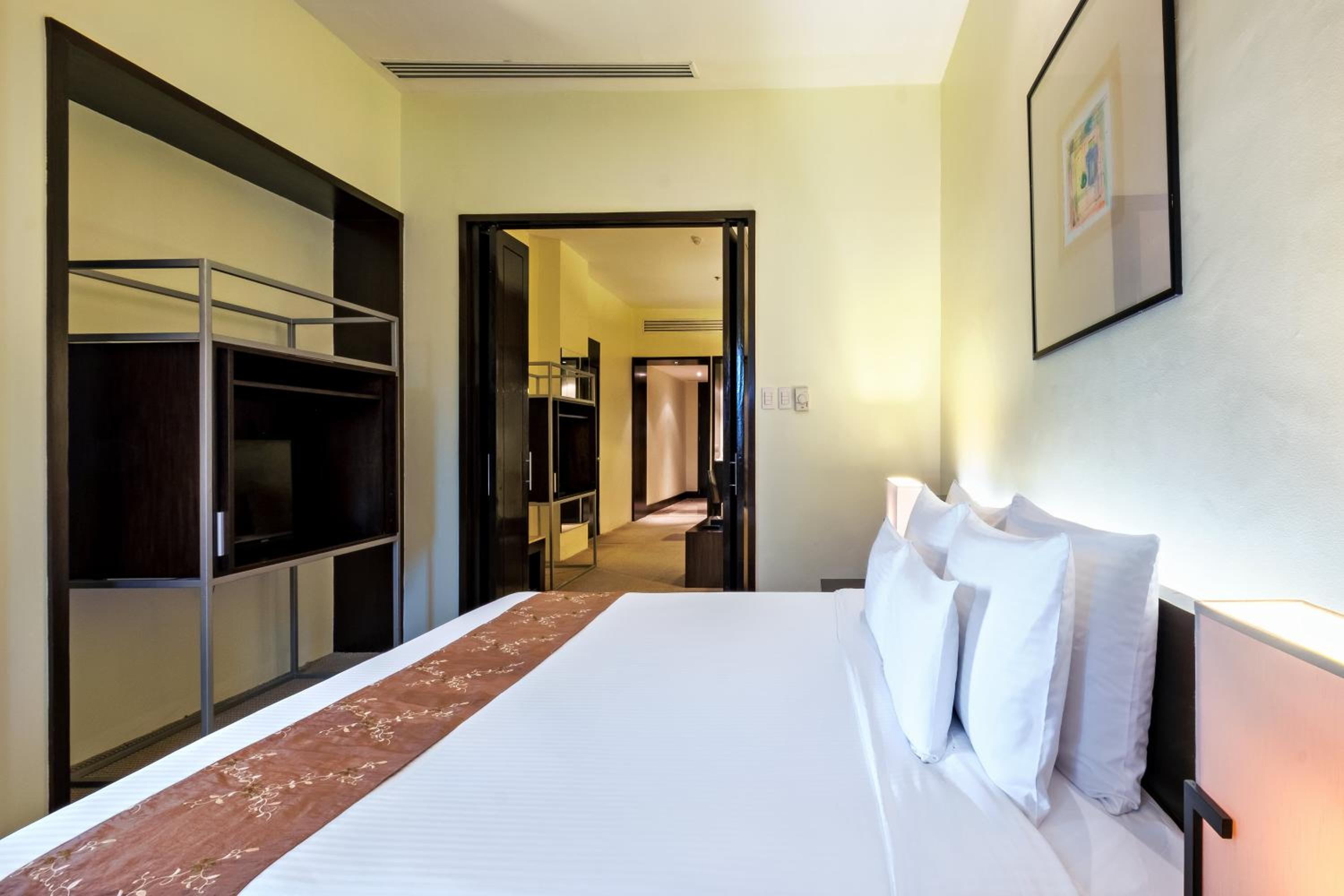 Junior Suite - Photo 13