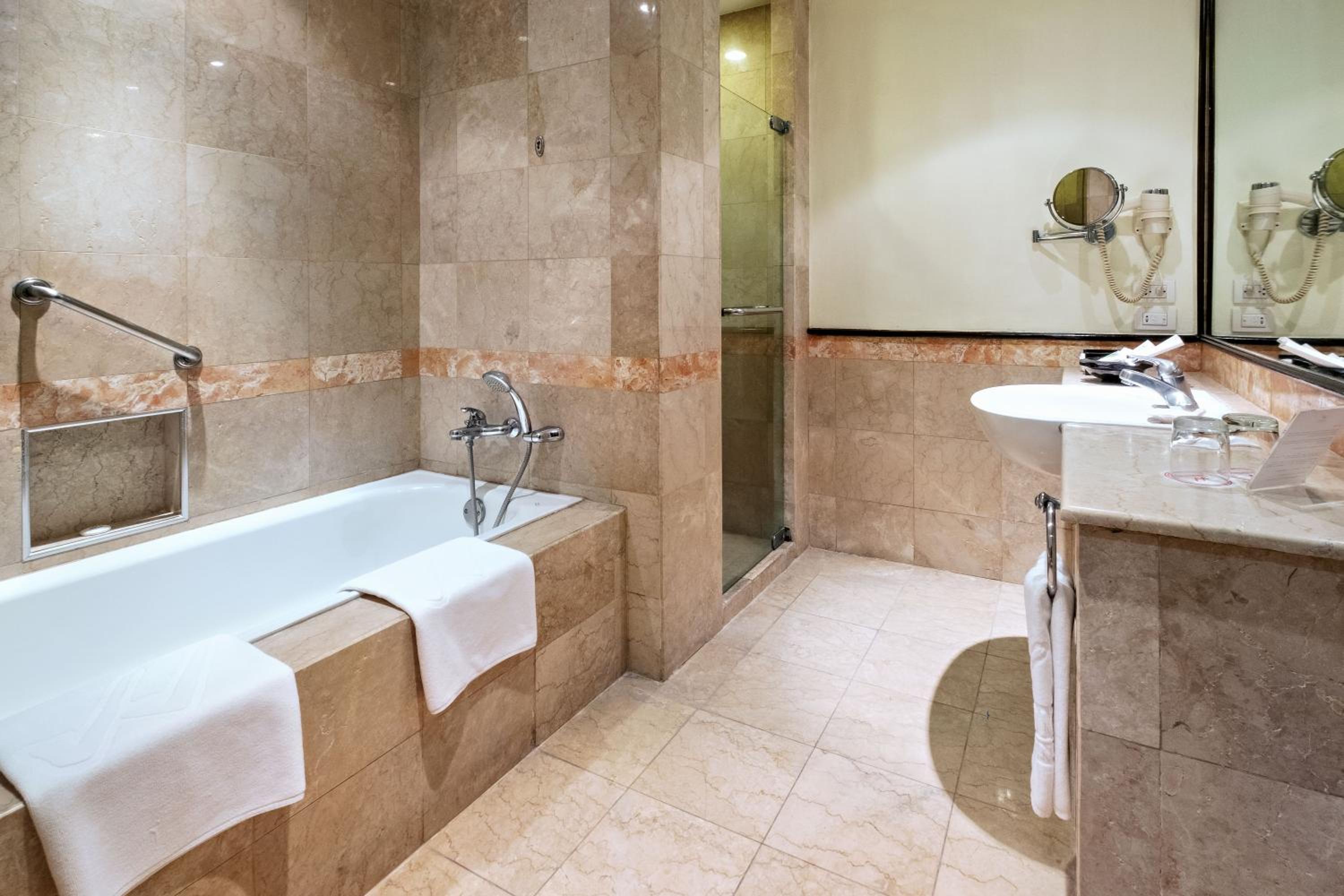 Junior Suite - Photo 3