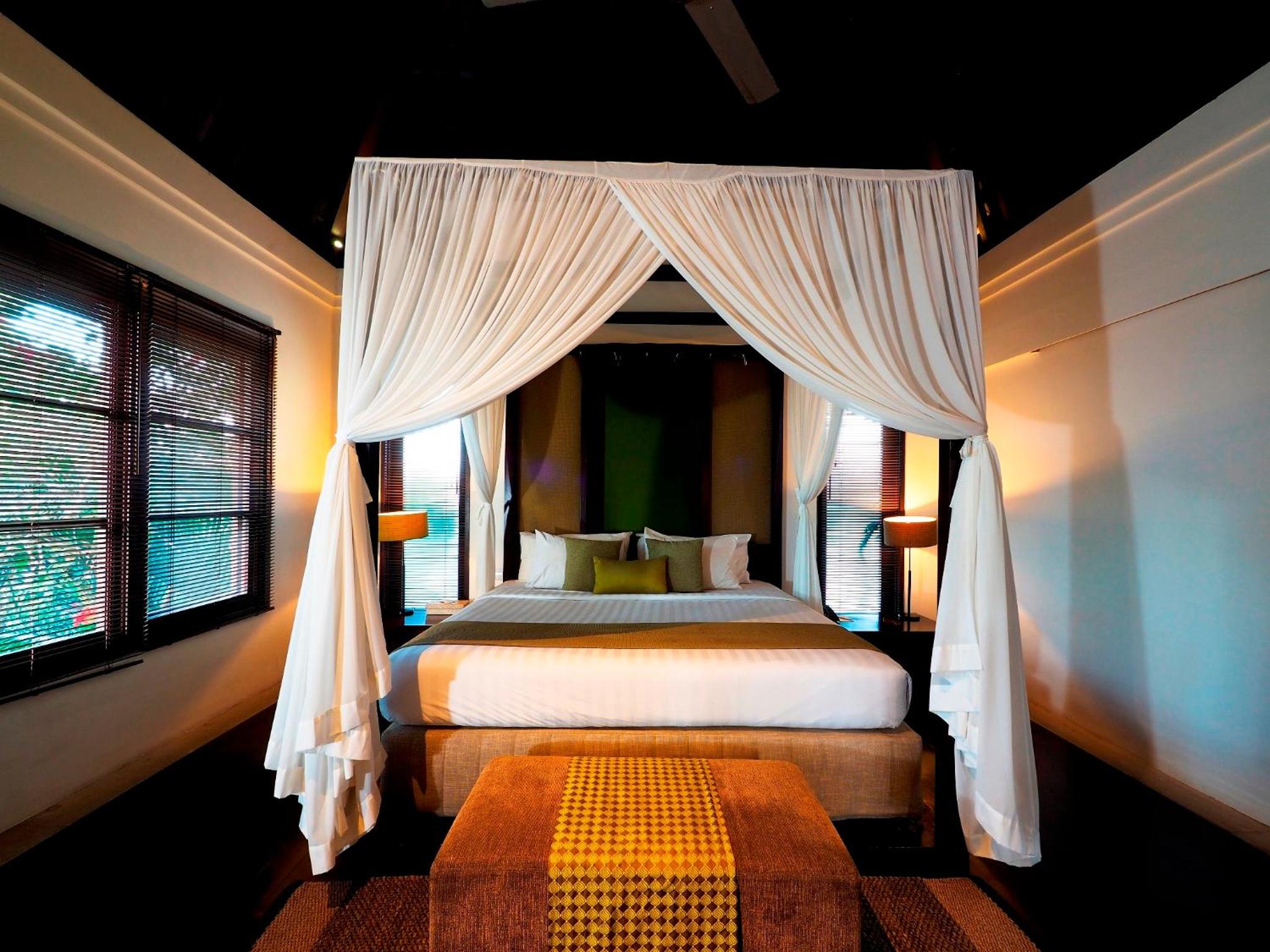 Three Bedroom The Amala Residence with Private Pool