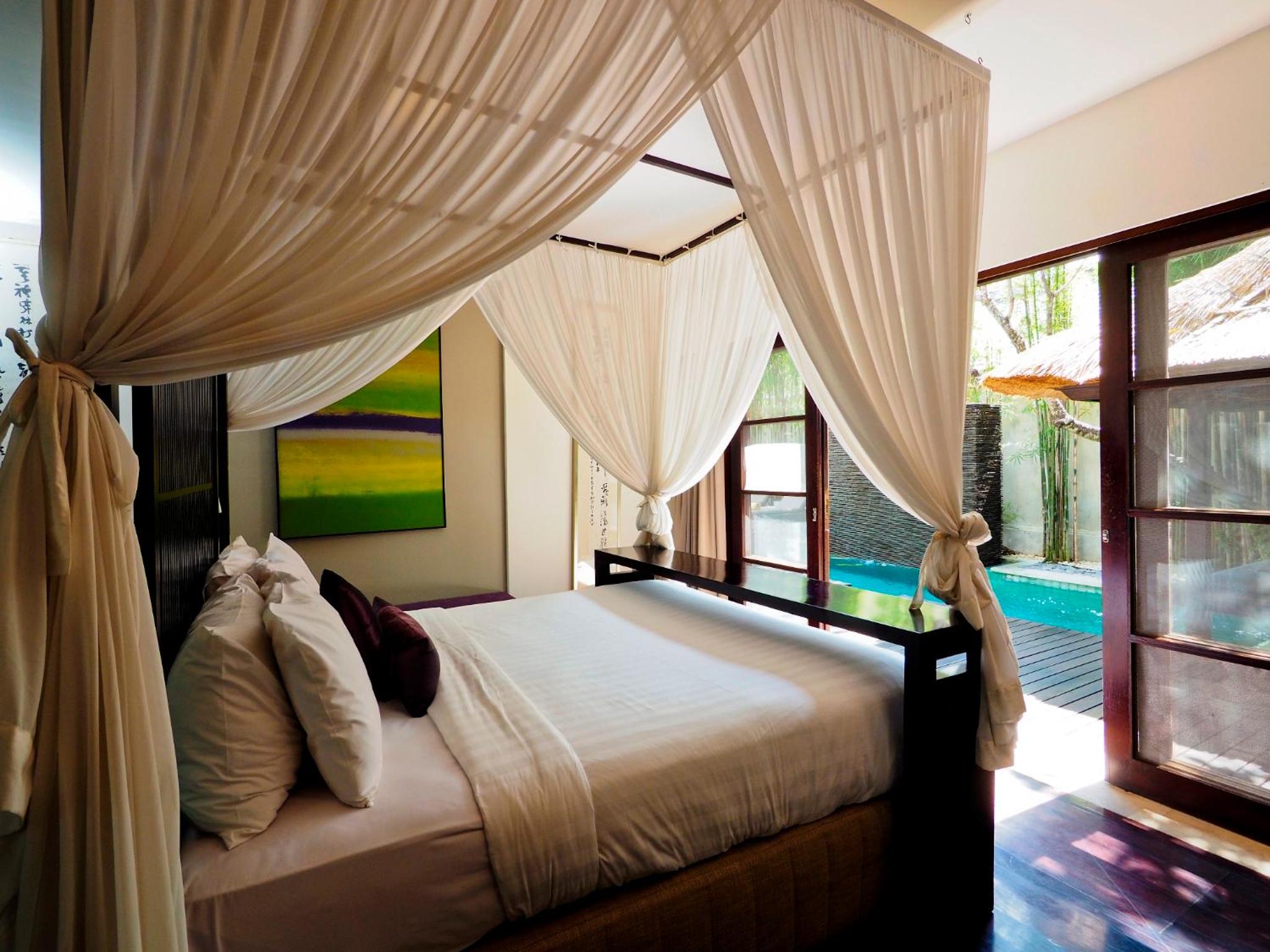 Three Bedroom The Amala Residence with Private Pool