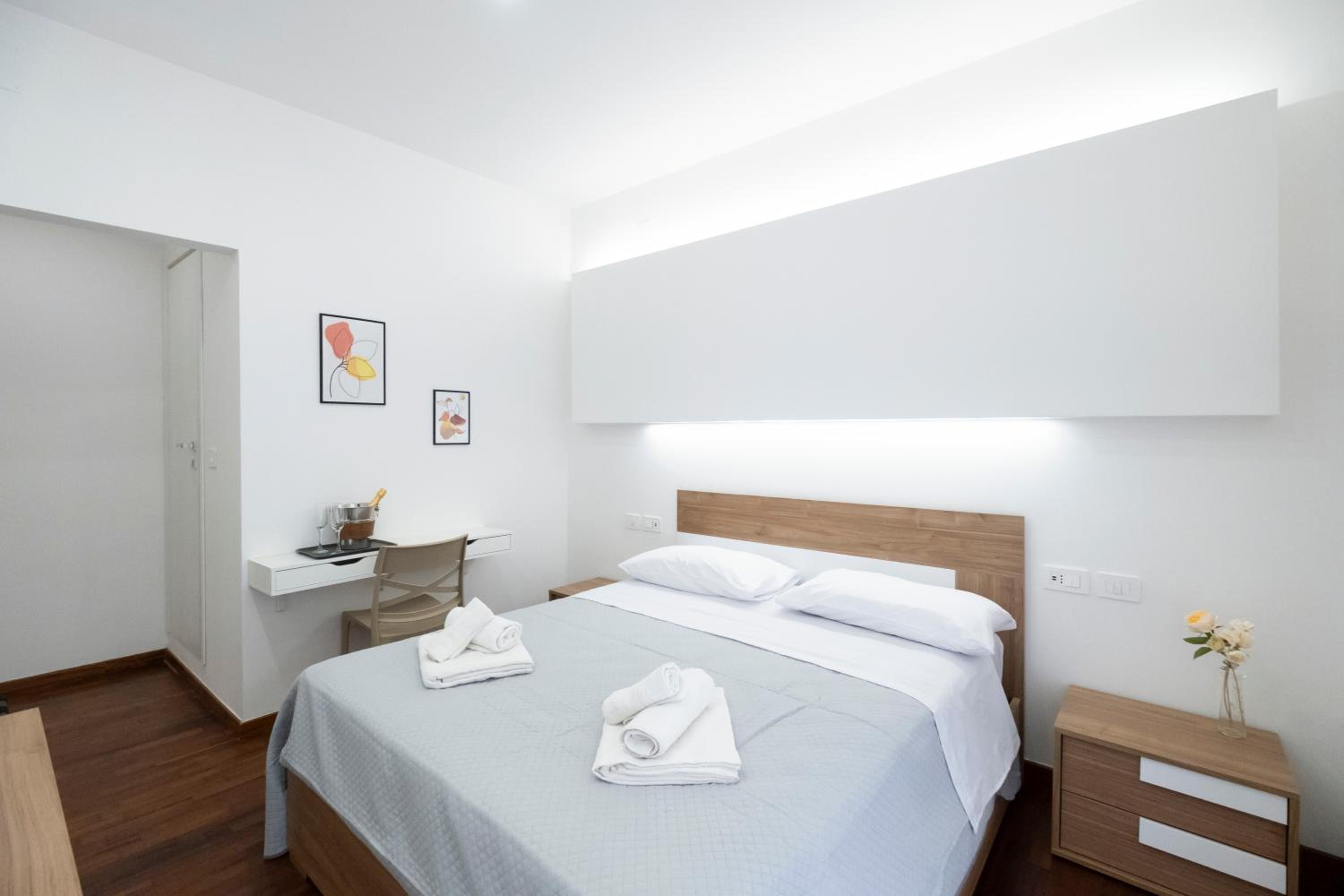 Large Double Room