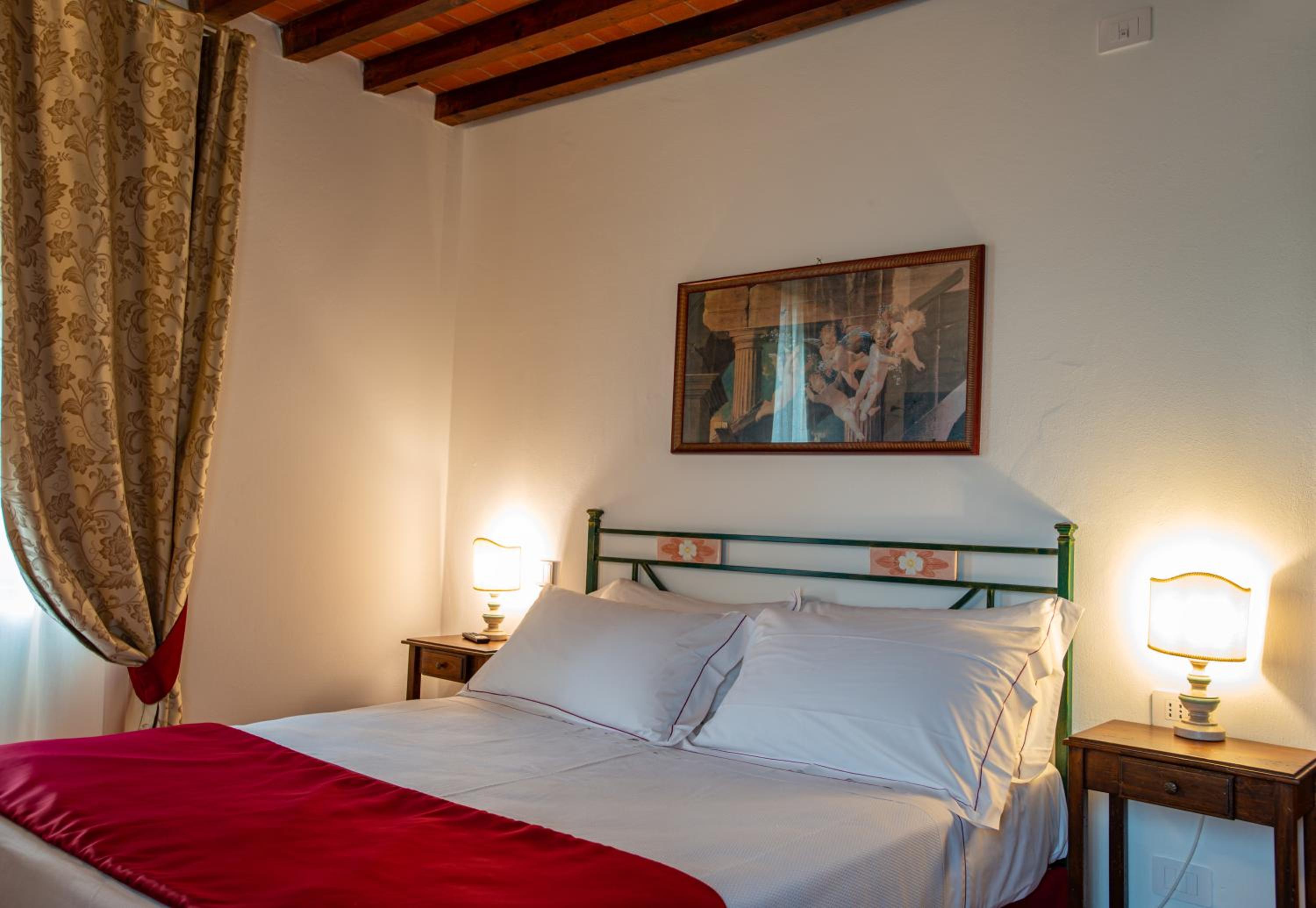 Double Room with Garden View - Photo 6