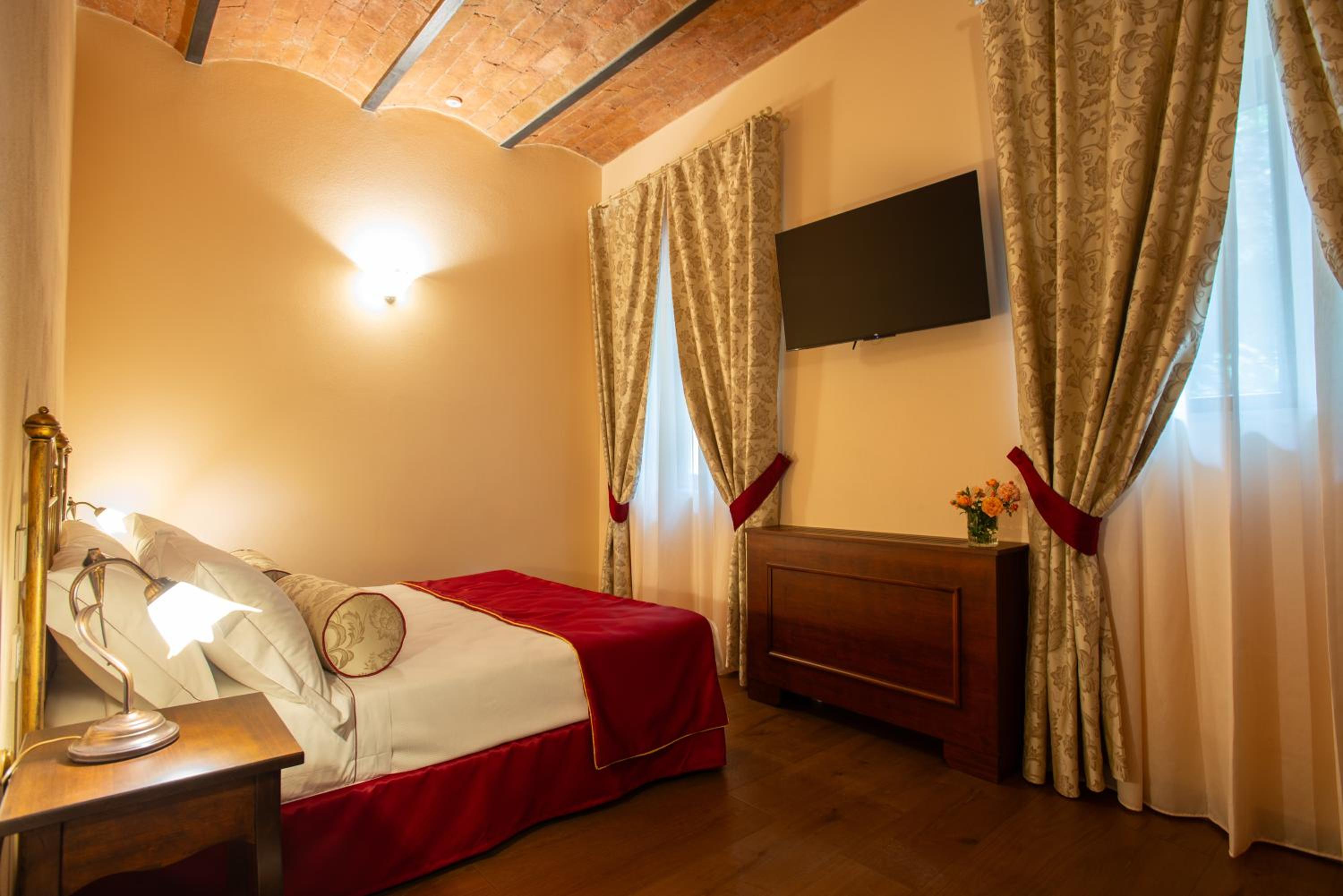 Double Room with Garden View - Photo 4