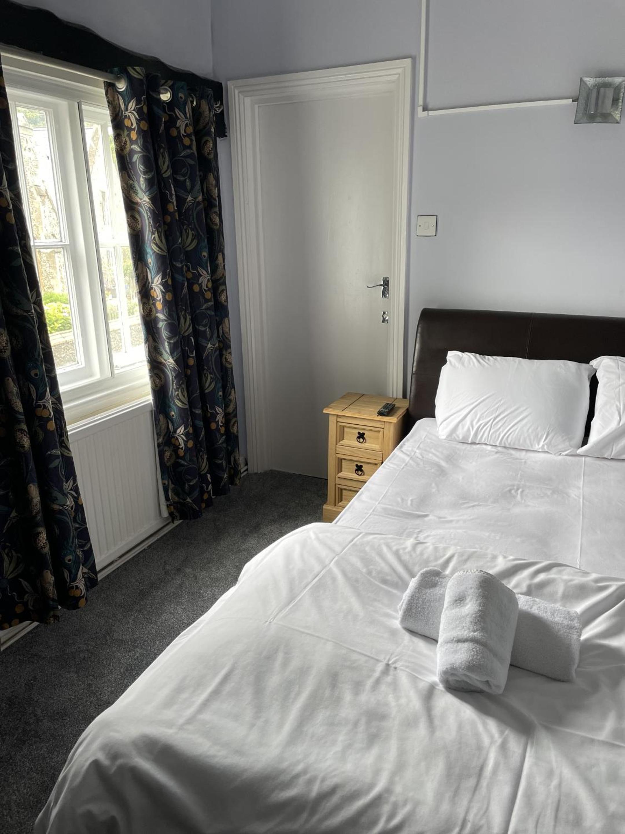 Large Single Room
