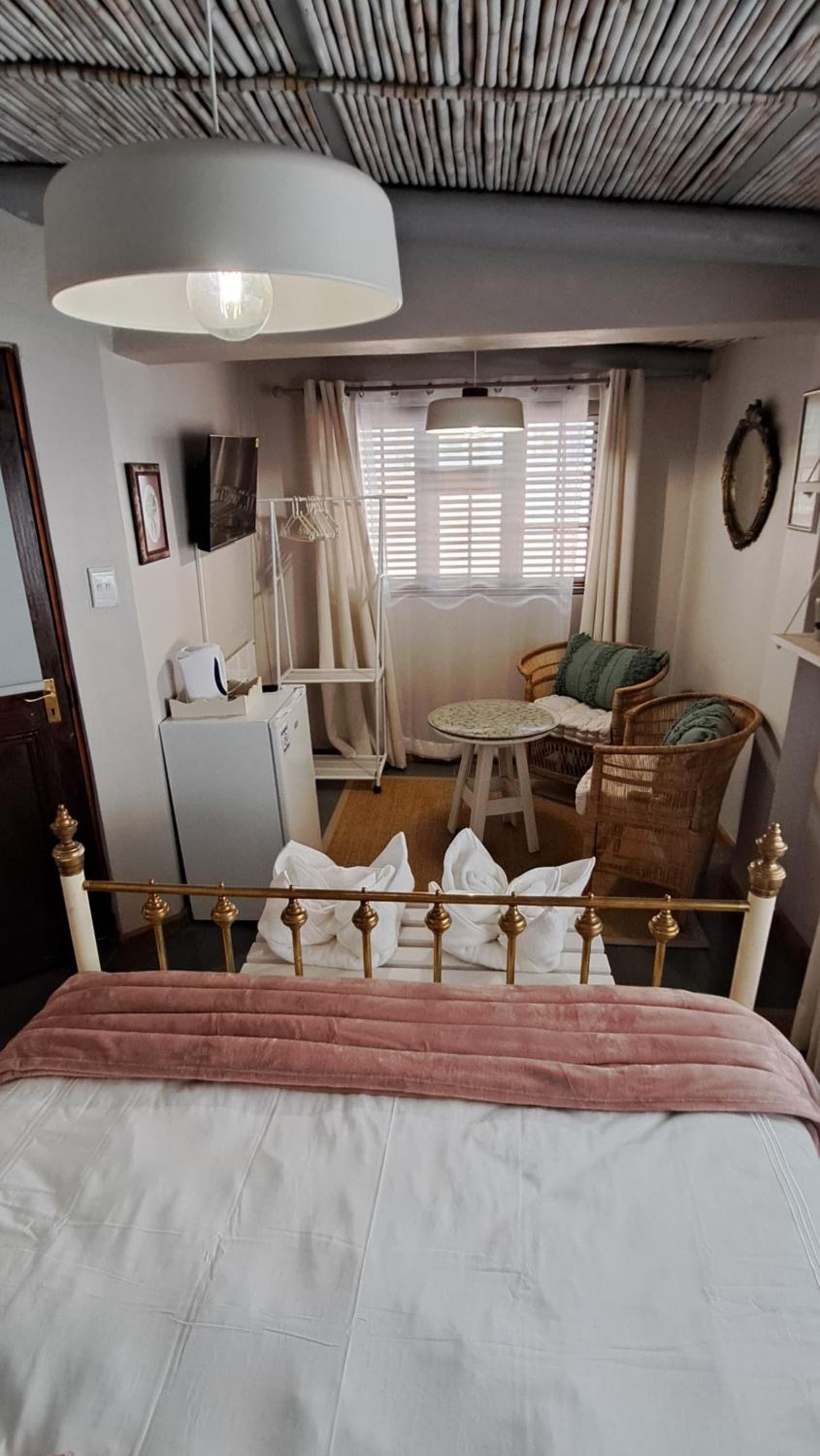 Standard Queen Room photo 3
