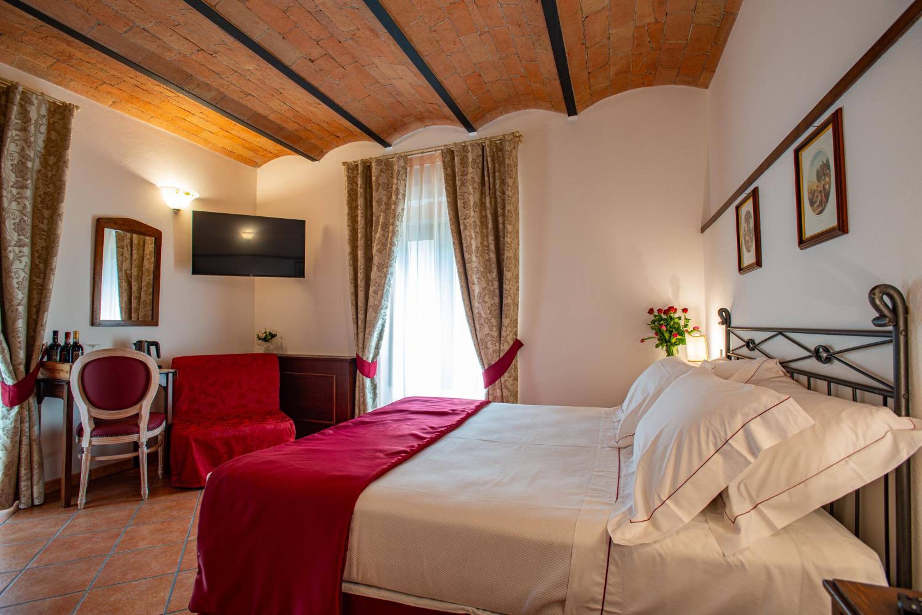 Double or Twin Room with Garden View - Photo 1