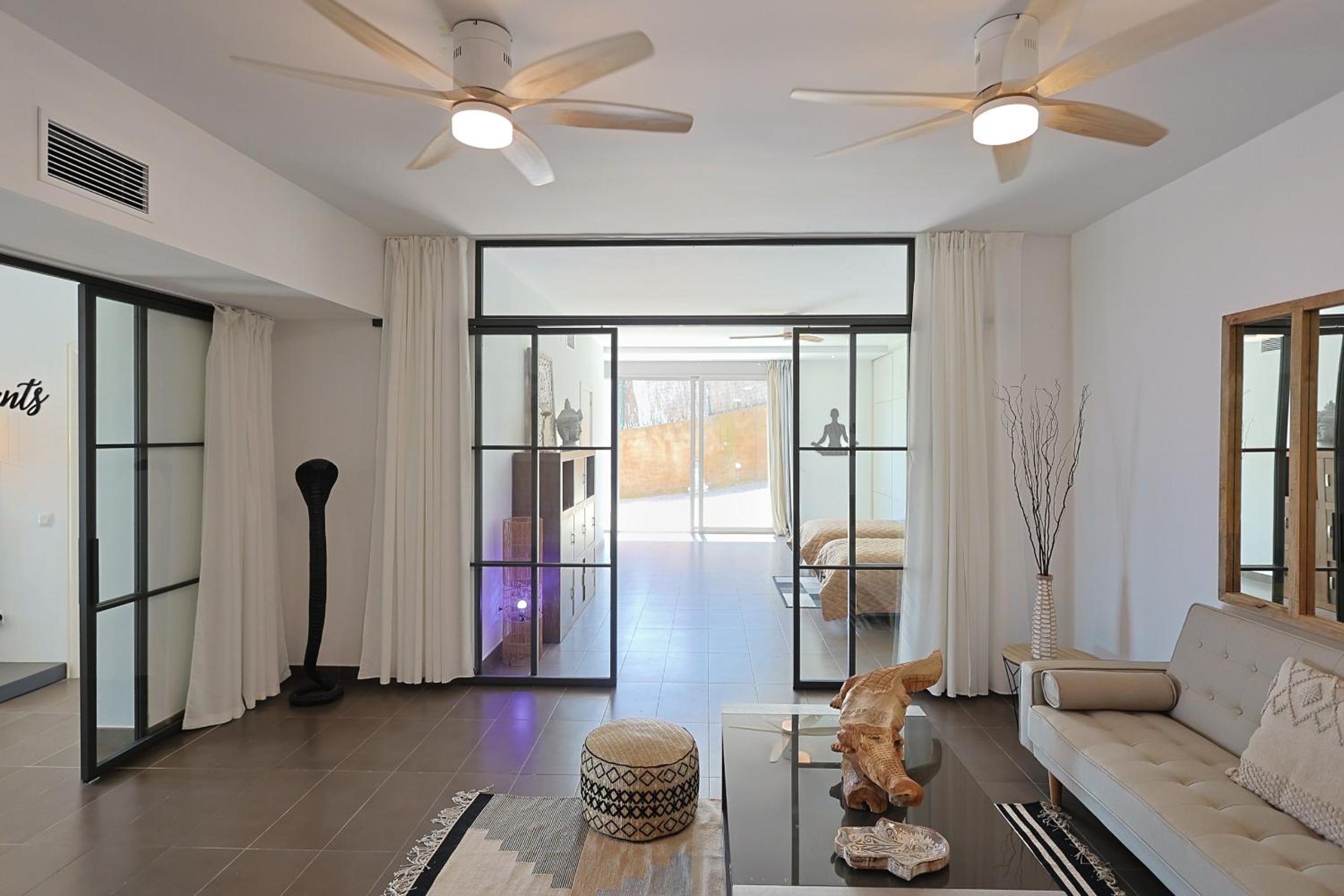 Villa photo 2
