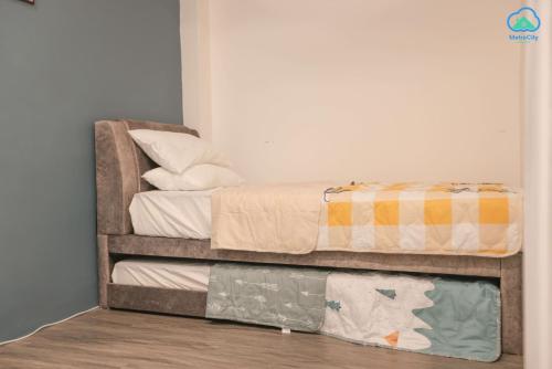 Three-Bedroom Apartment - Photo 5