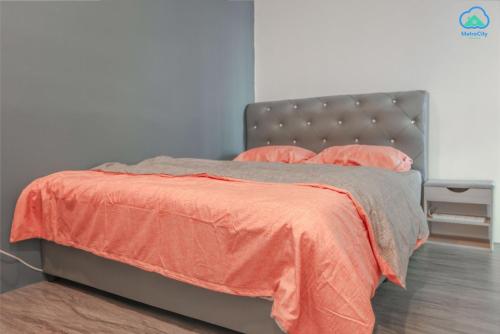 Three-Bedroom Apartment - Photo 4