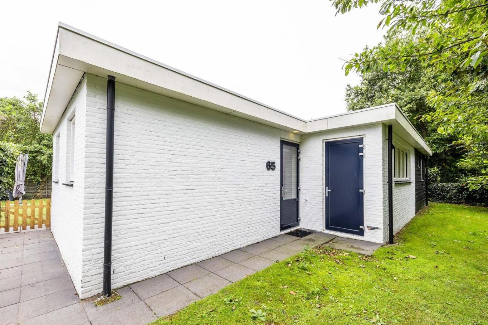 Three-Bedroom House photo 2