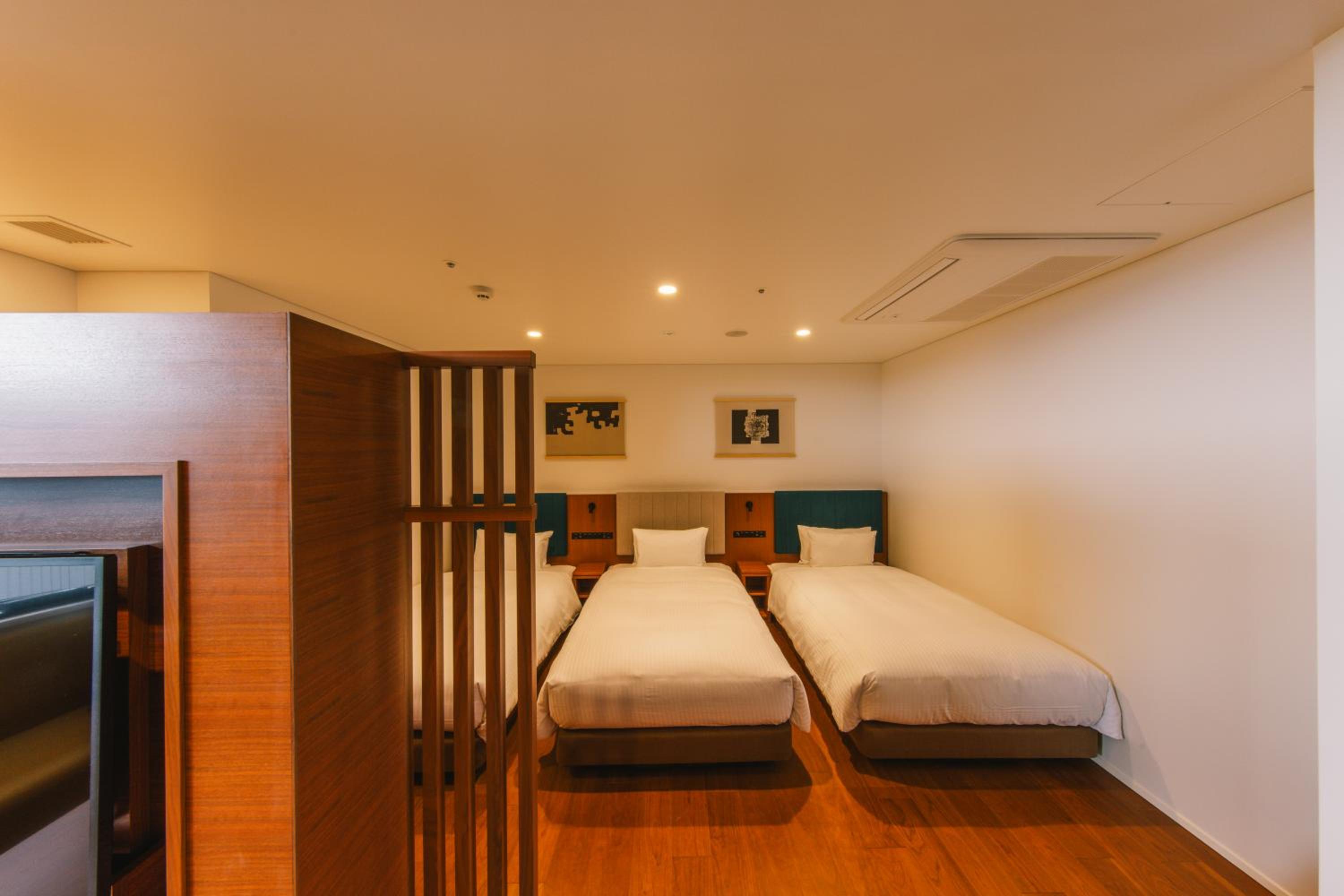 Family Suite - Photo 9