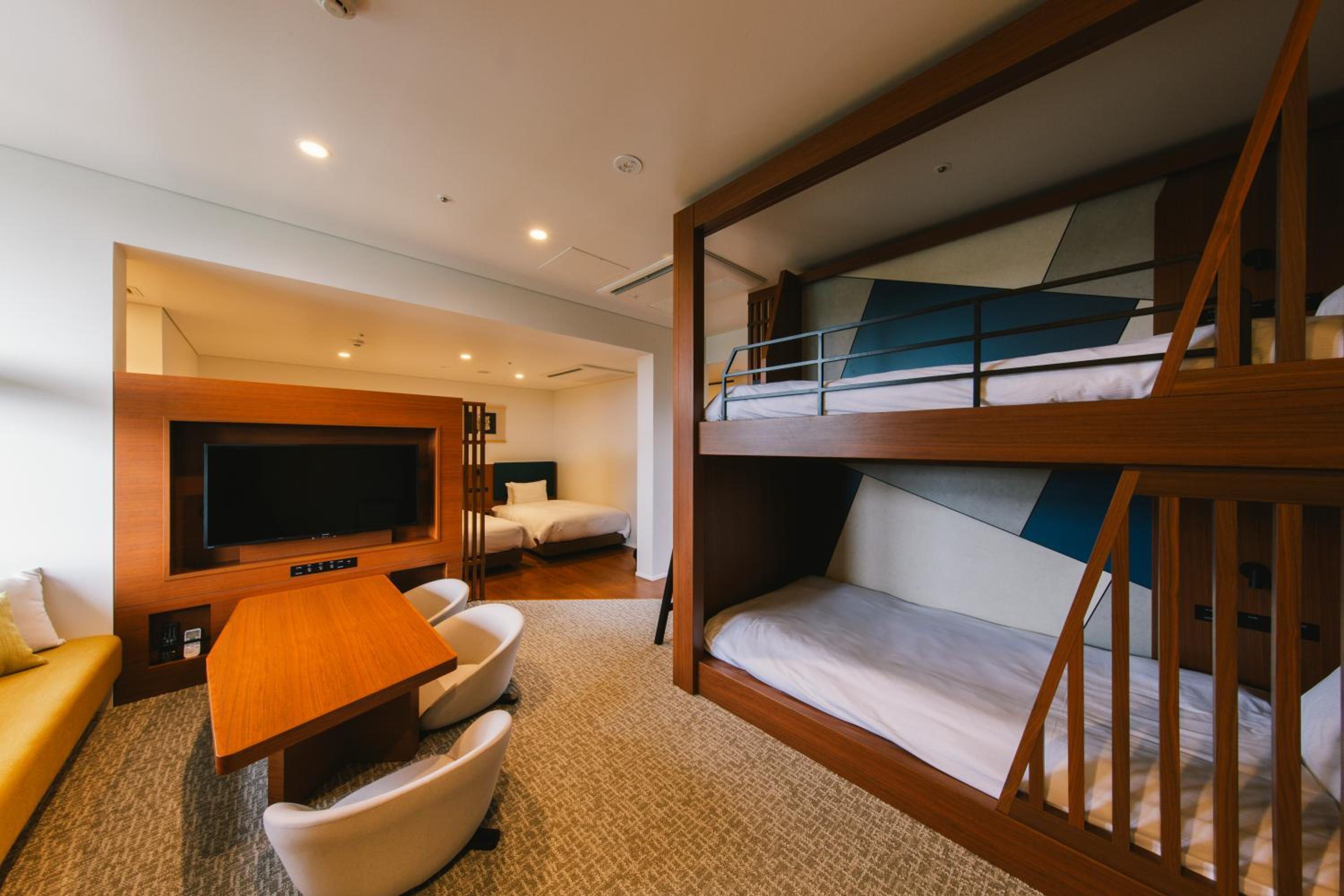 Family Suite - Photo 14