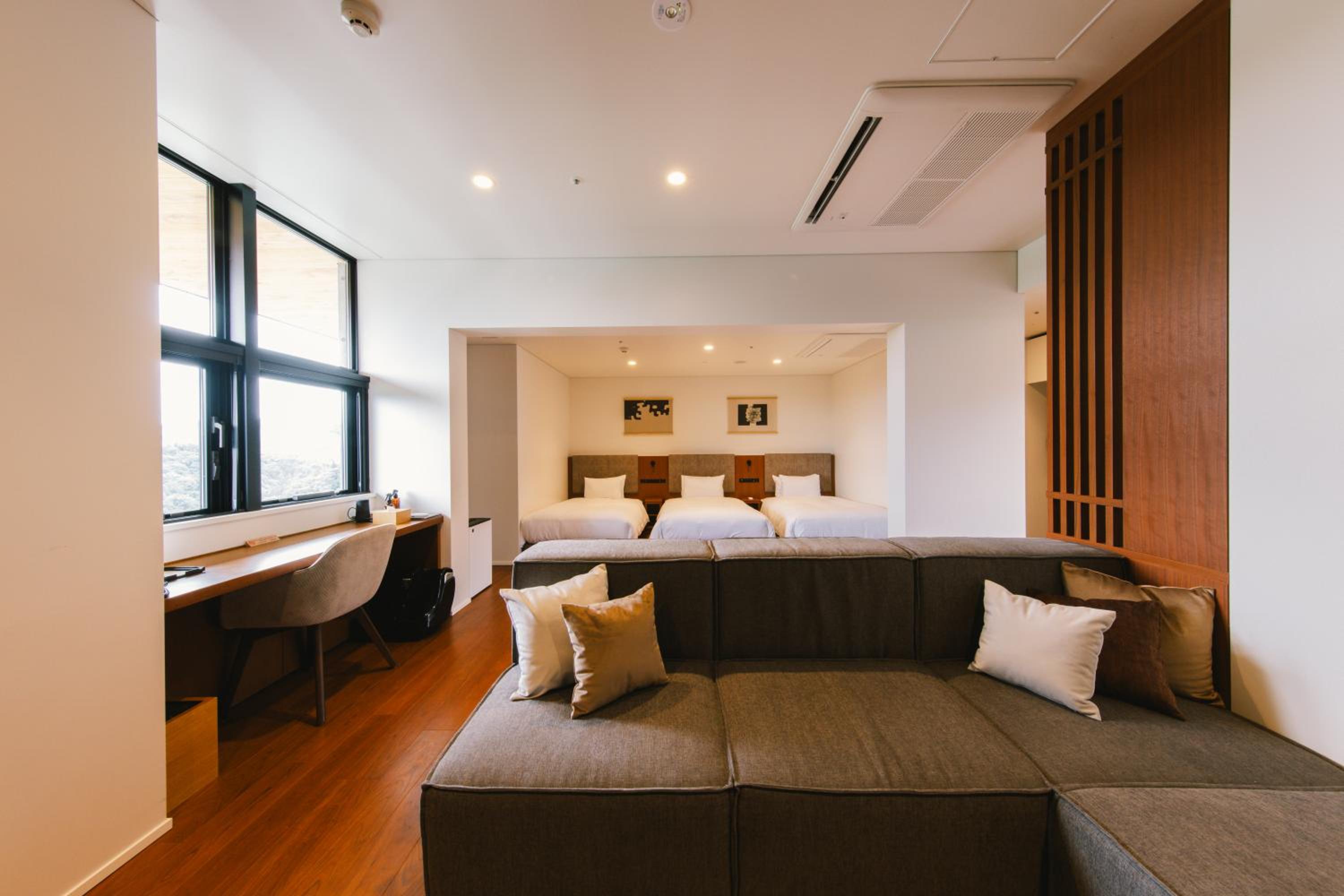 Three-Bedroom Suite - Photo 12