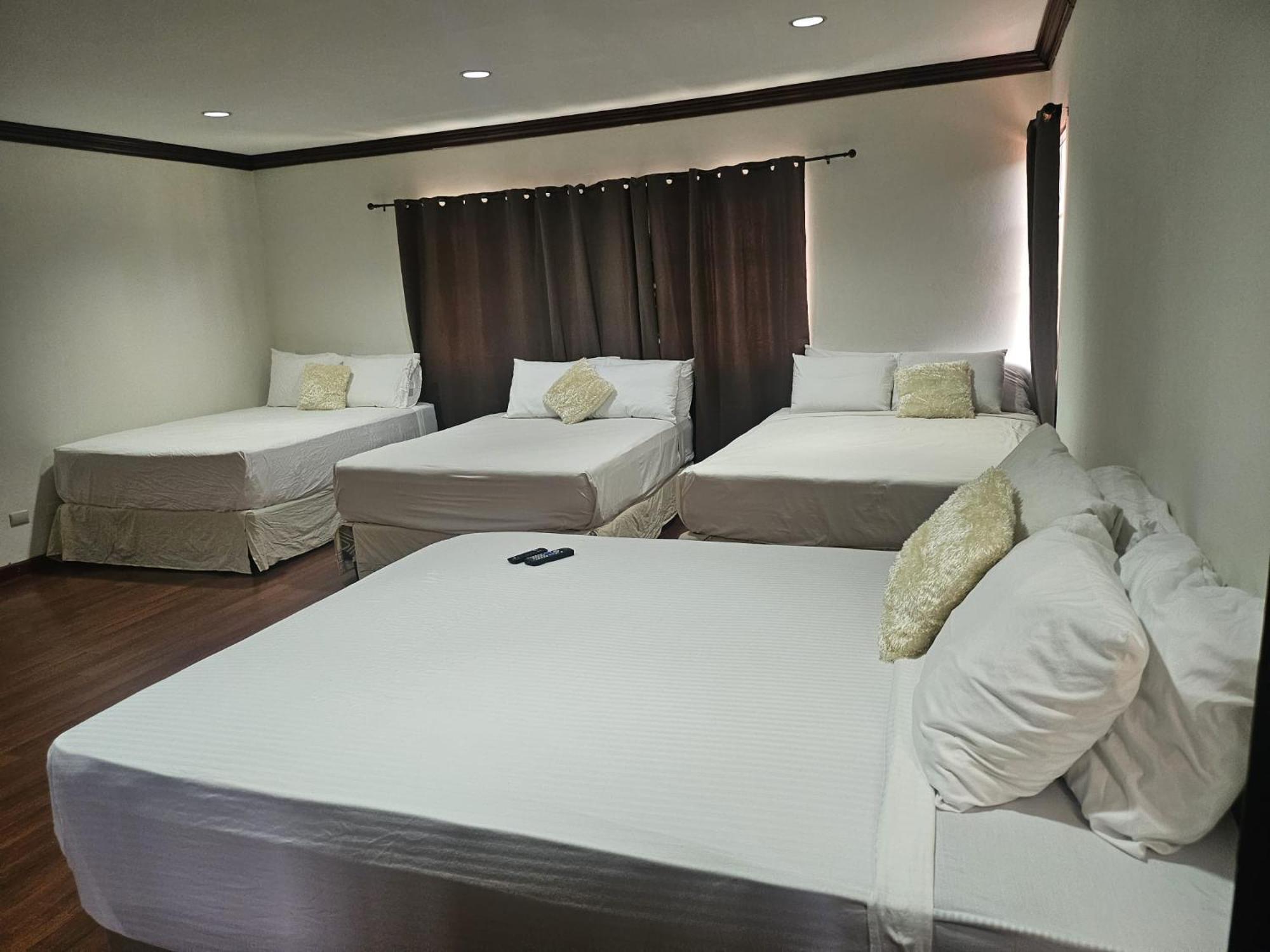 Family Room With Bath photo 1