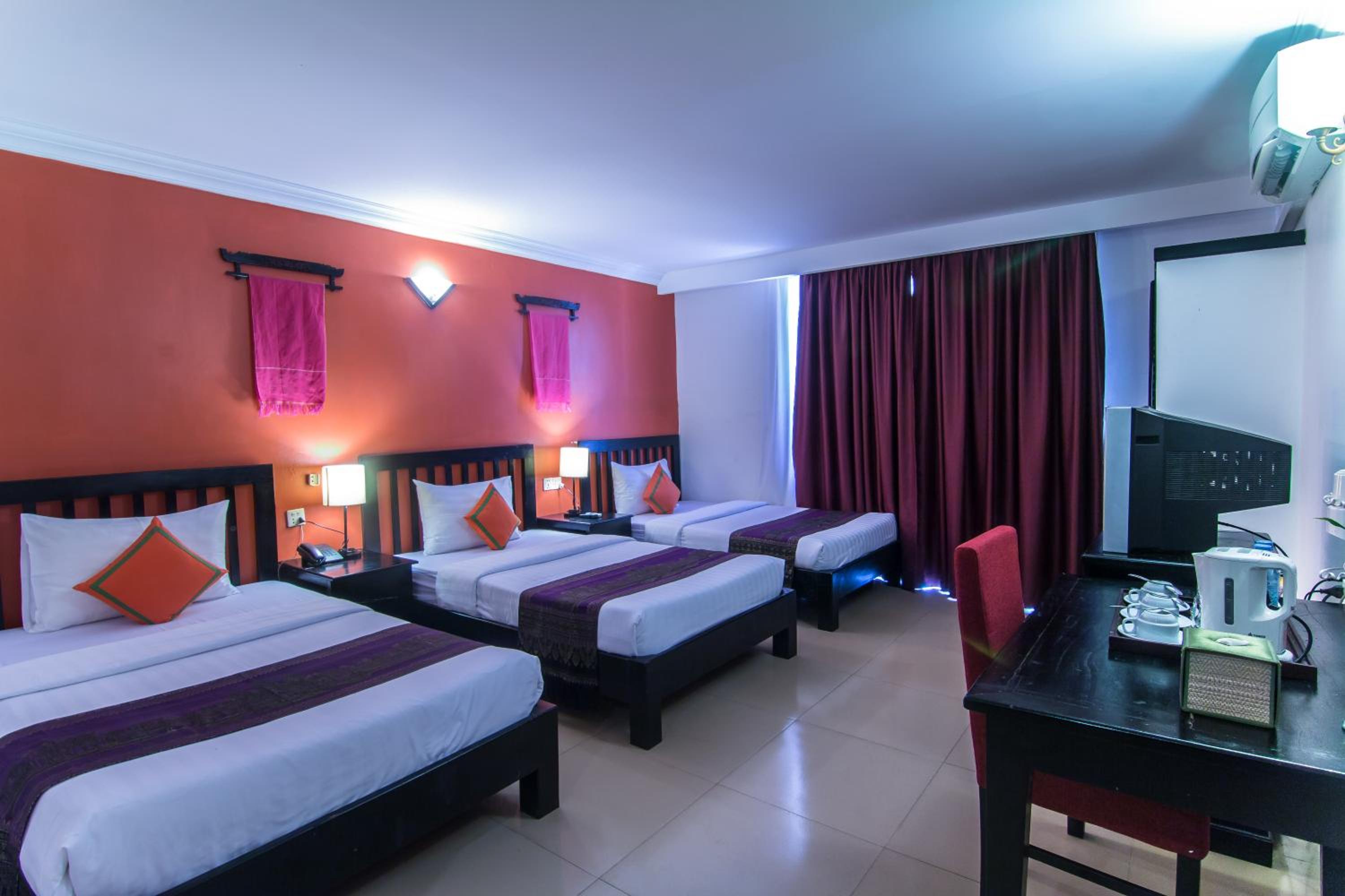 Superior Triple Room with Balcony - Photo 5