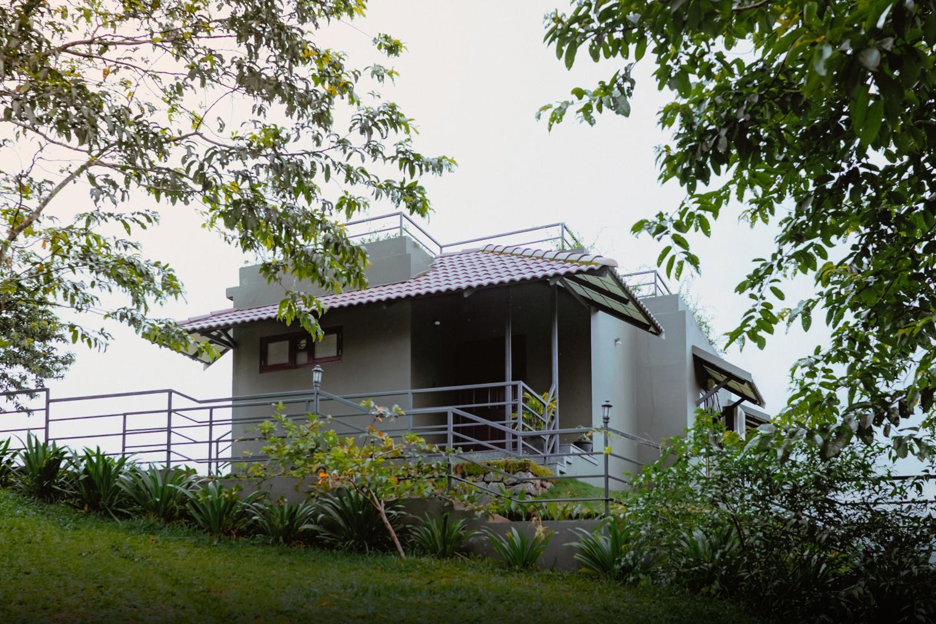 Honeymoon Cottage with Jacuzzi with Evening Hi-Tea Complimentary Honeymoon Cottage with Jacuzzi with Evening Hi-Tea Complimentary