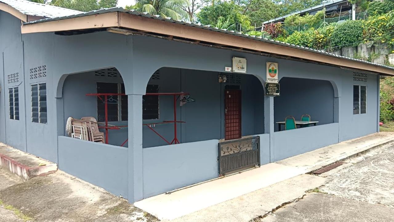 Three-Bedroom House photo 1