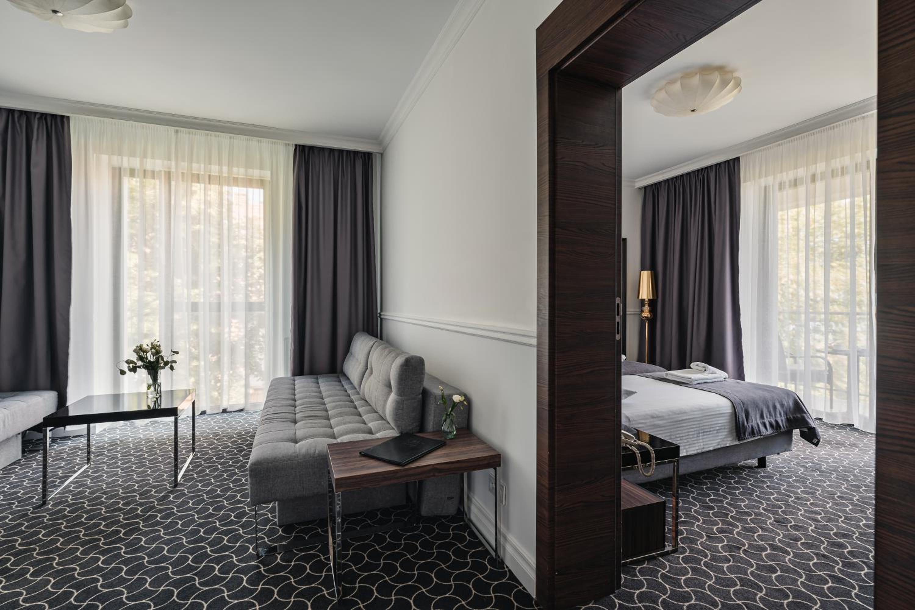Quadruple Room thumbnail 5