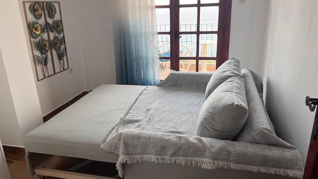Two-Bedroom House photo 3