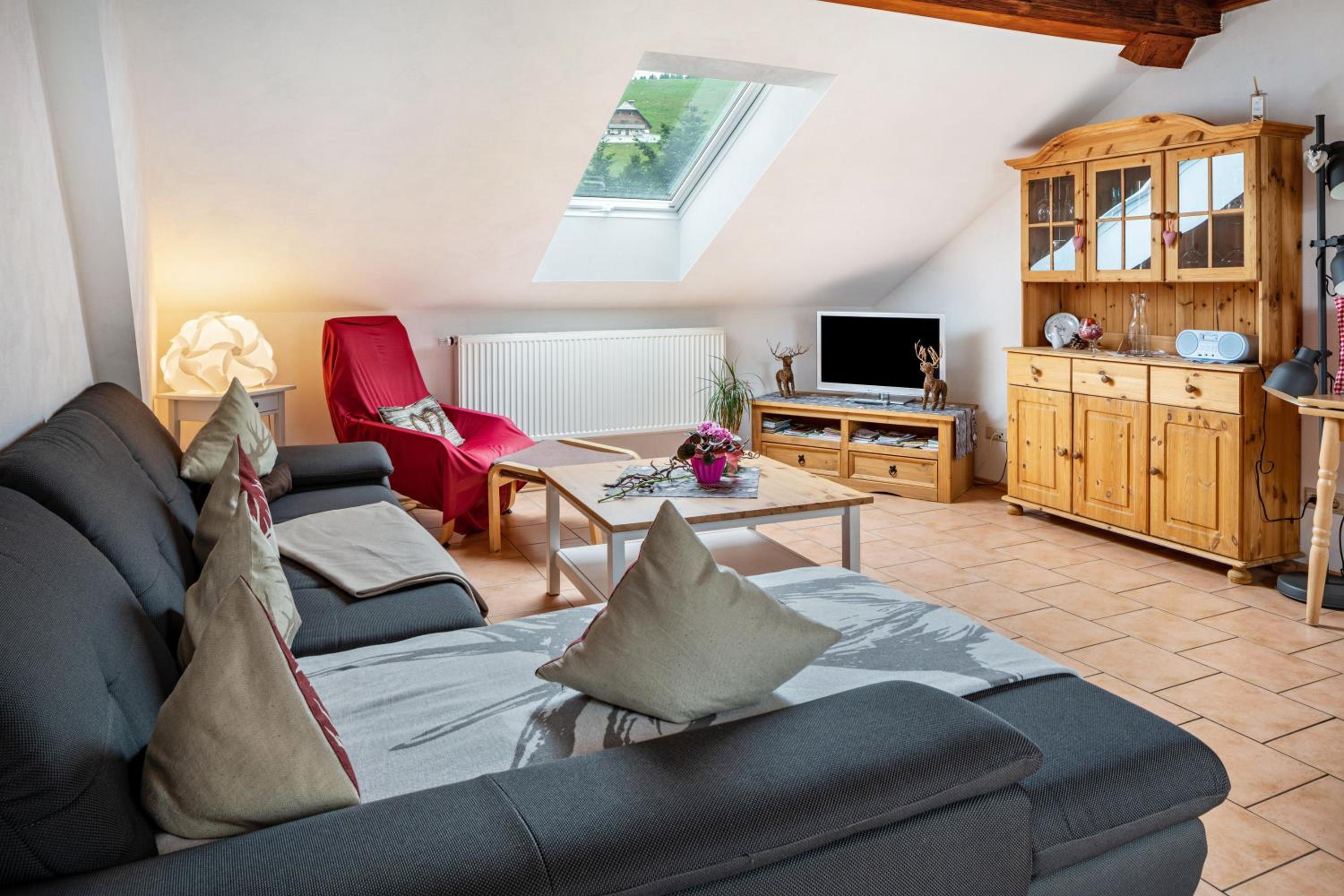 Two-Bedroom Deluxe Apartment with Garden View