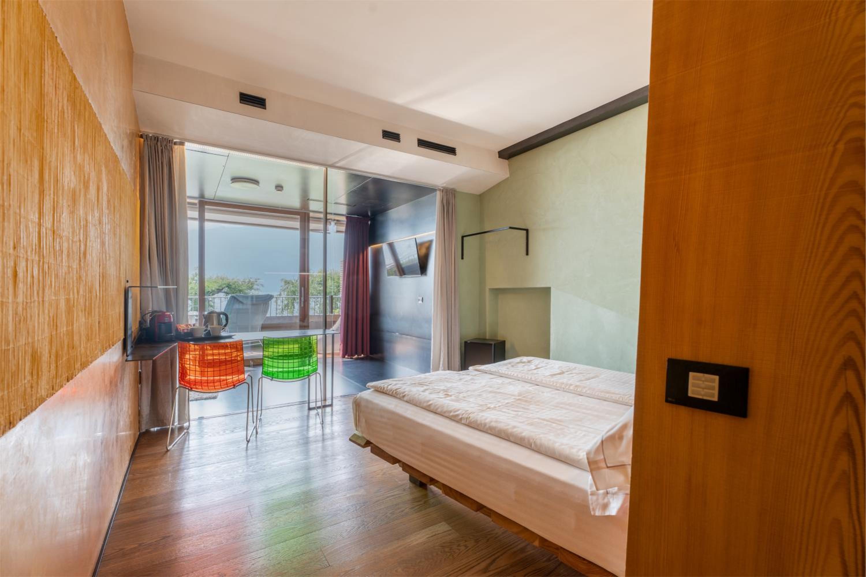 Junior Suite Front Lake  - Photo 1