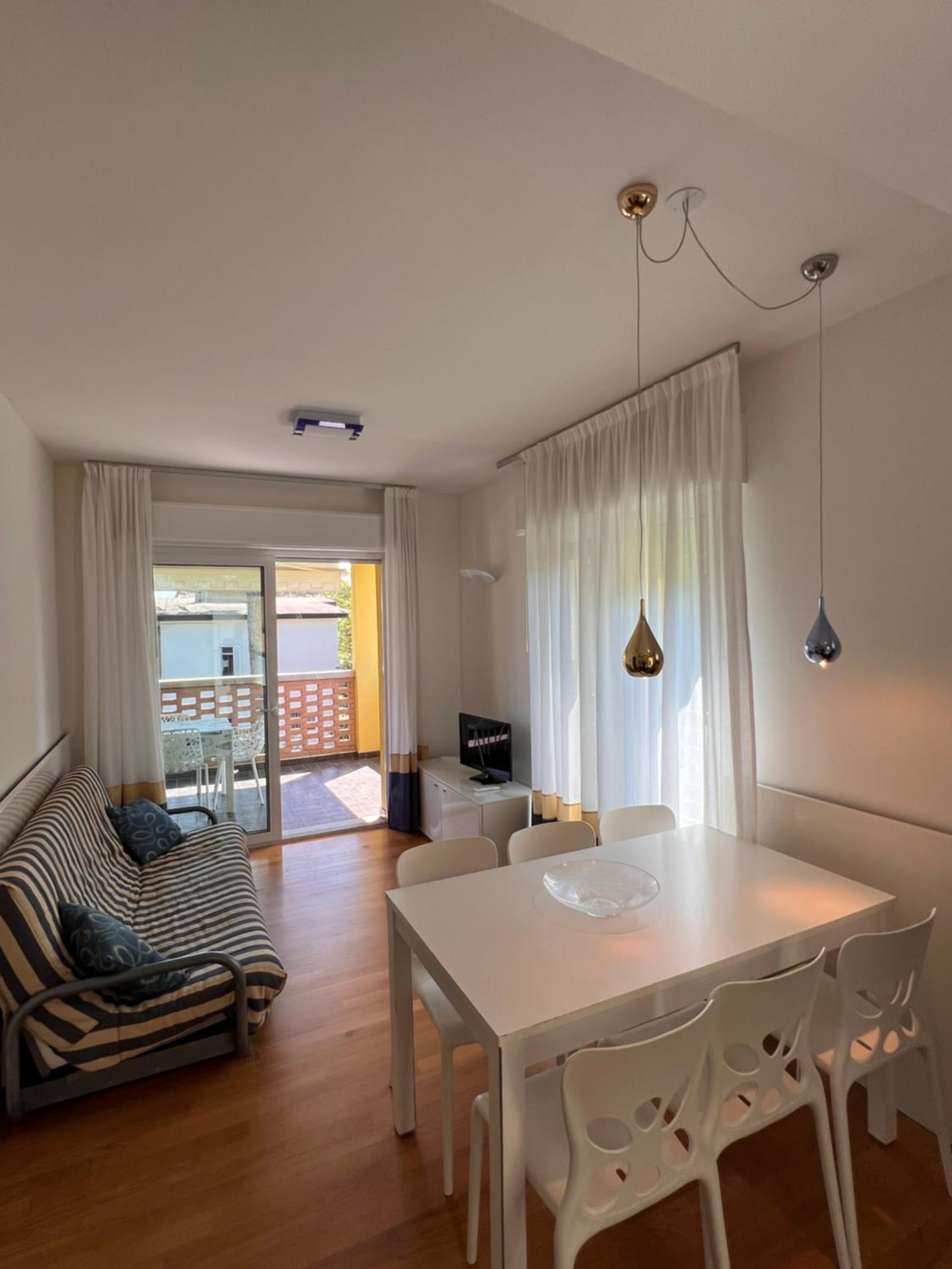Apartment - Split Level