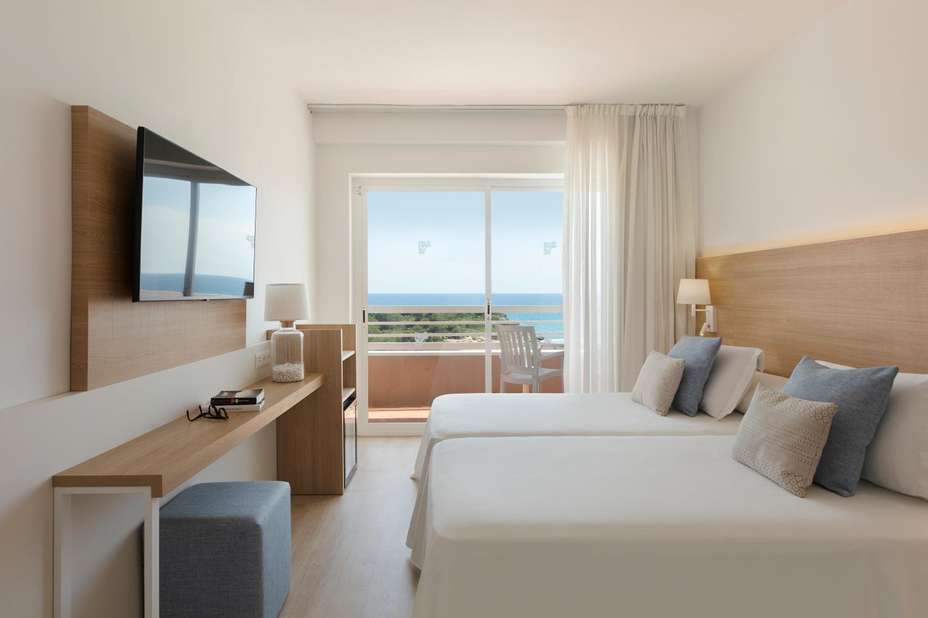Twin Room with Sea View