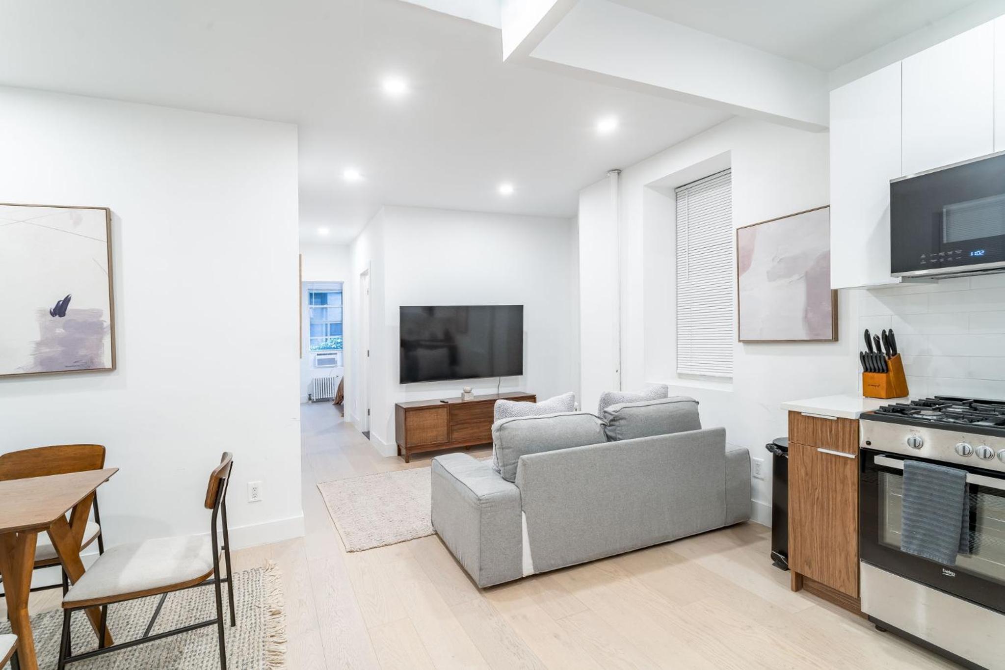 Three-Bedroom Apartment photo 1