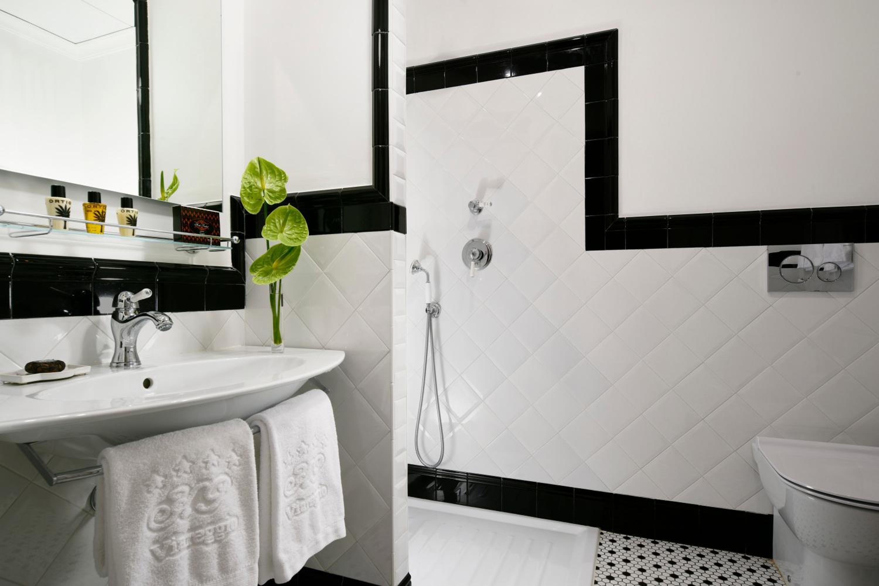 Classic Double Room - Photo 2