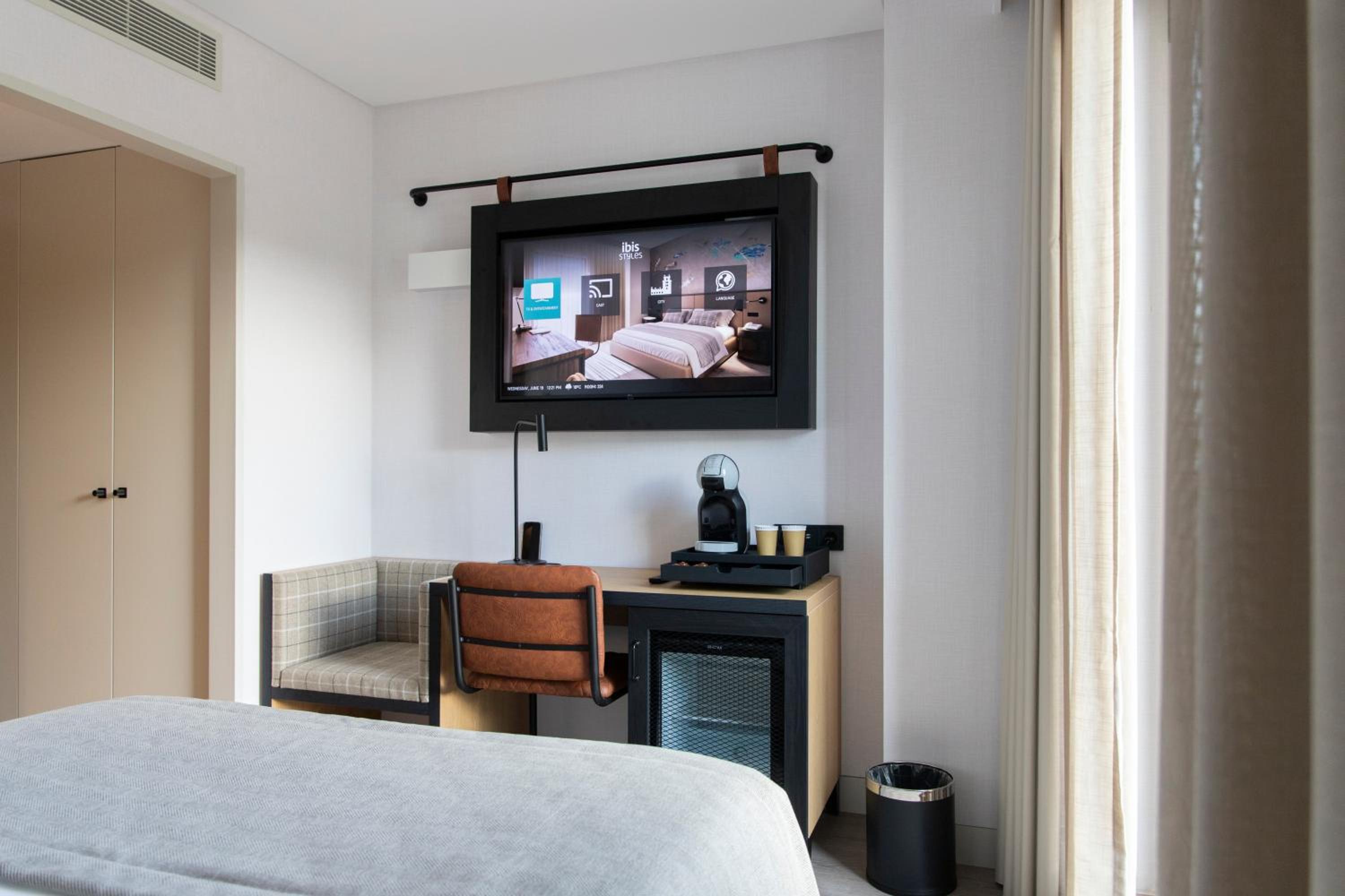 Available room