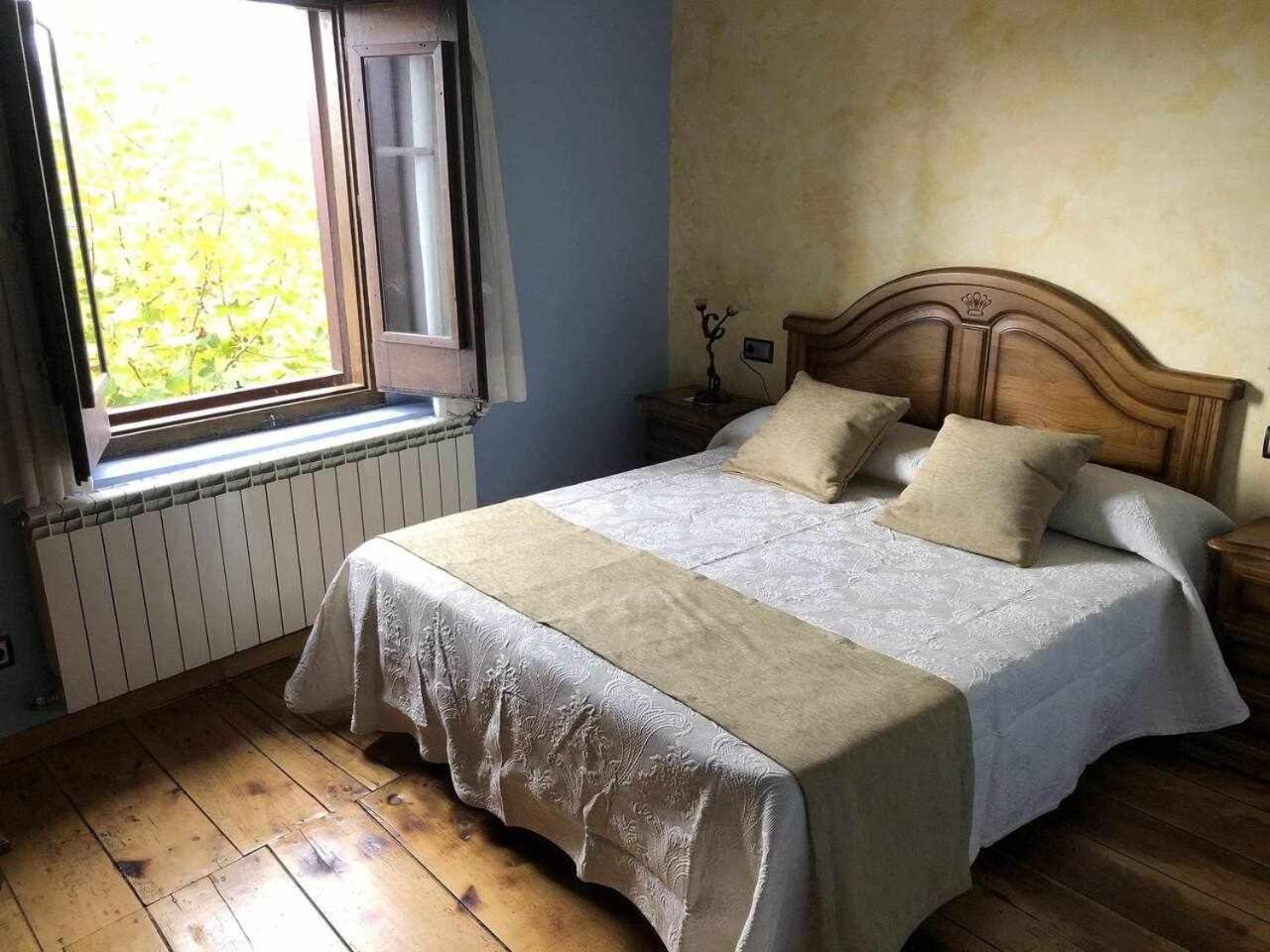 Family Room - Photo 25