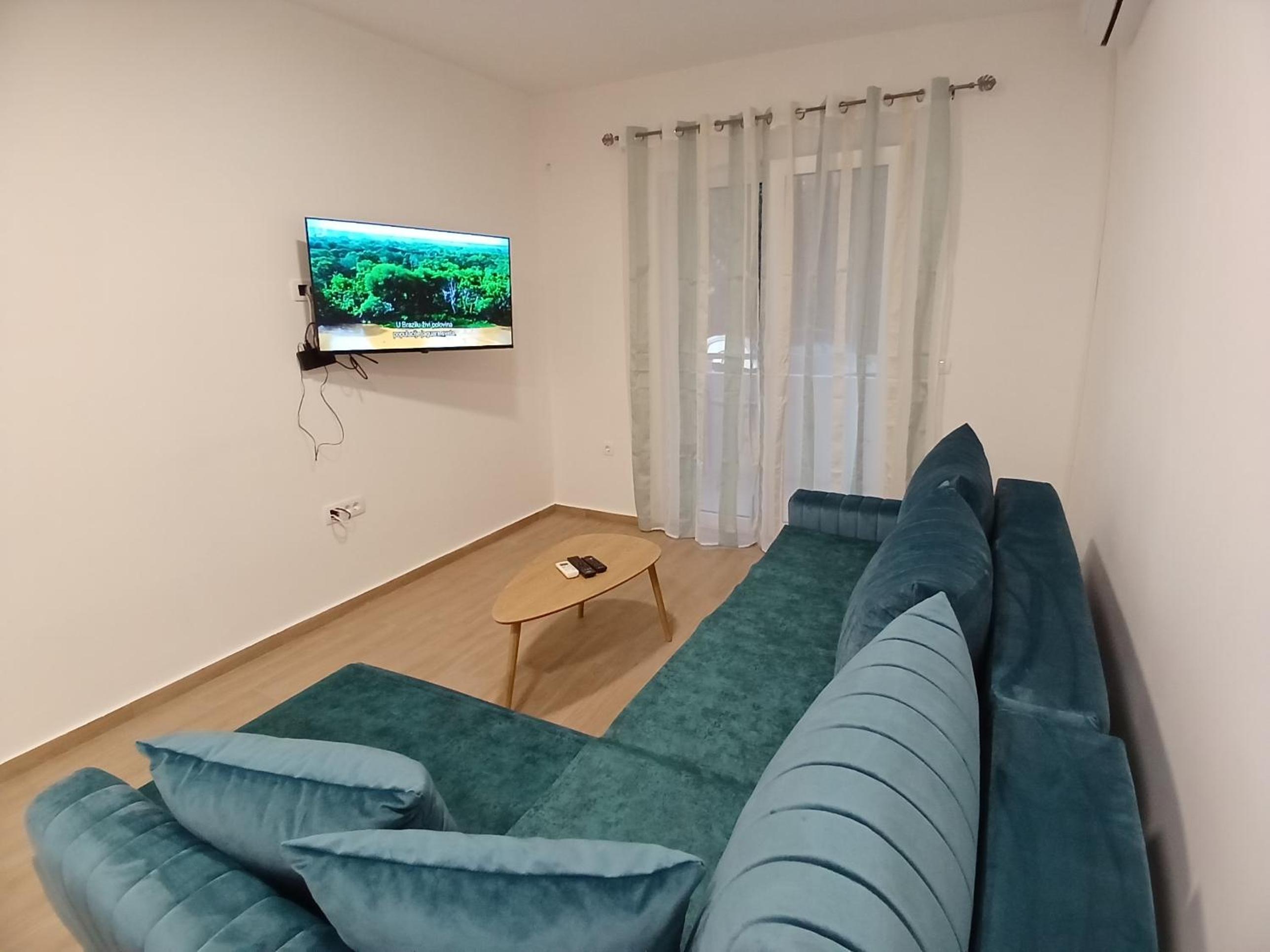 One-Bedroom Apartment with Balcony